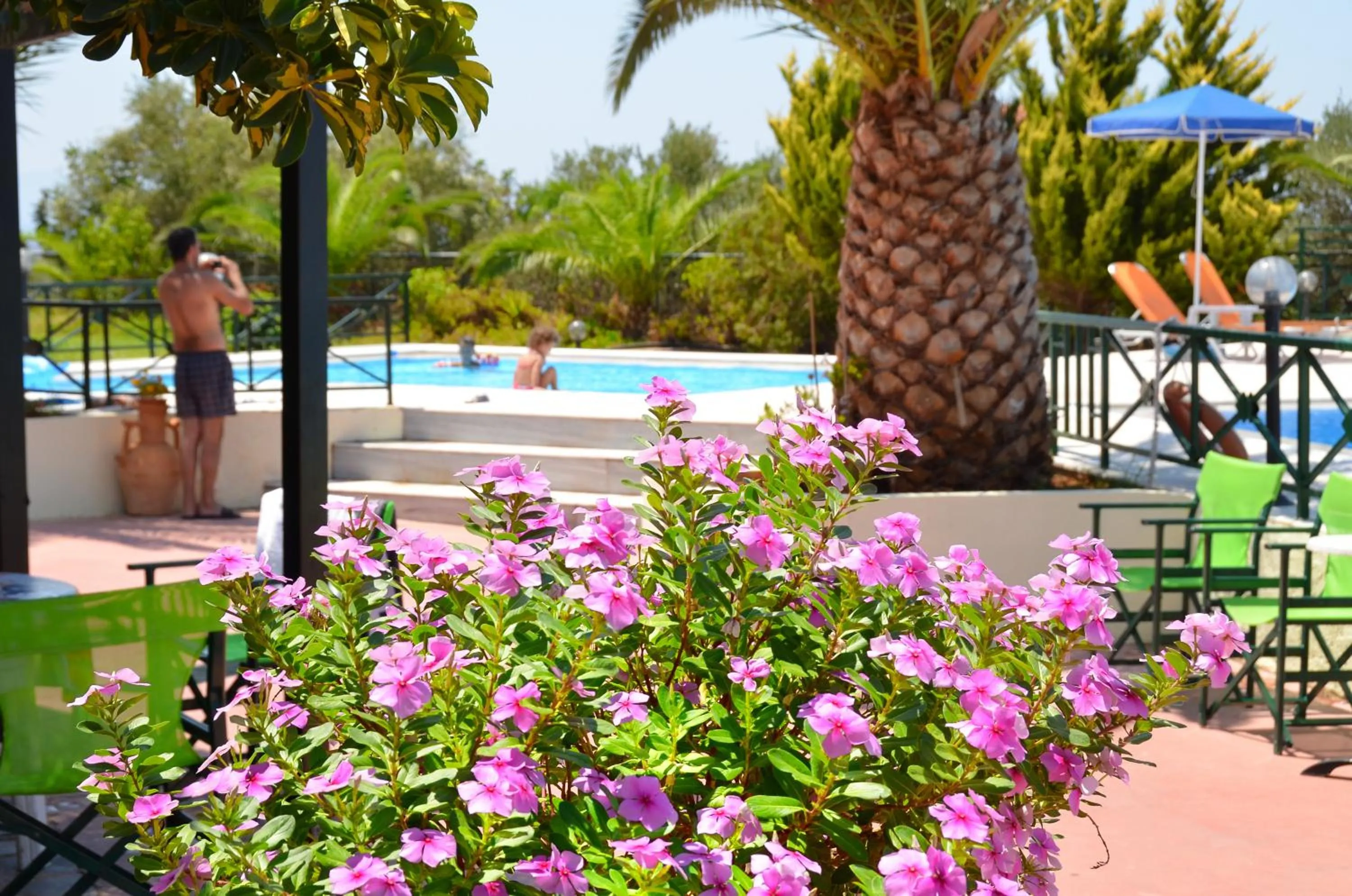 Area and facilities in Aloni Suites