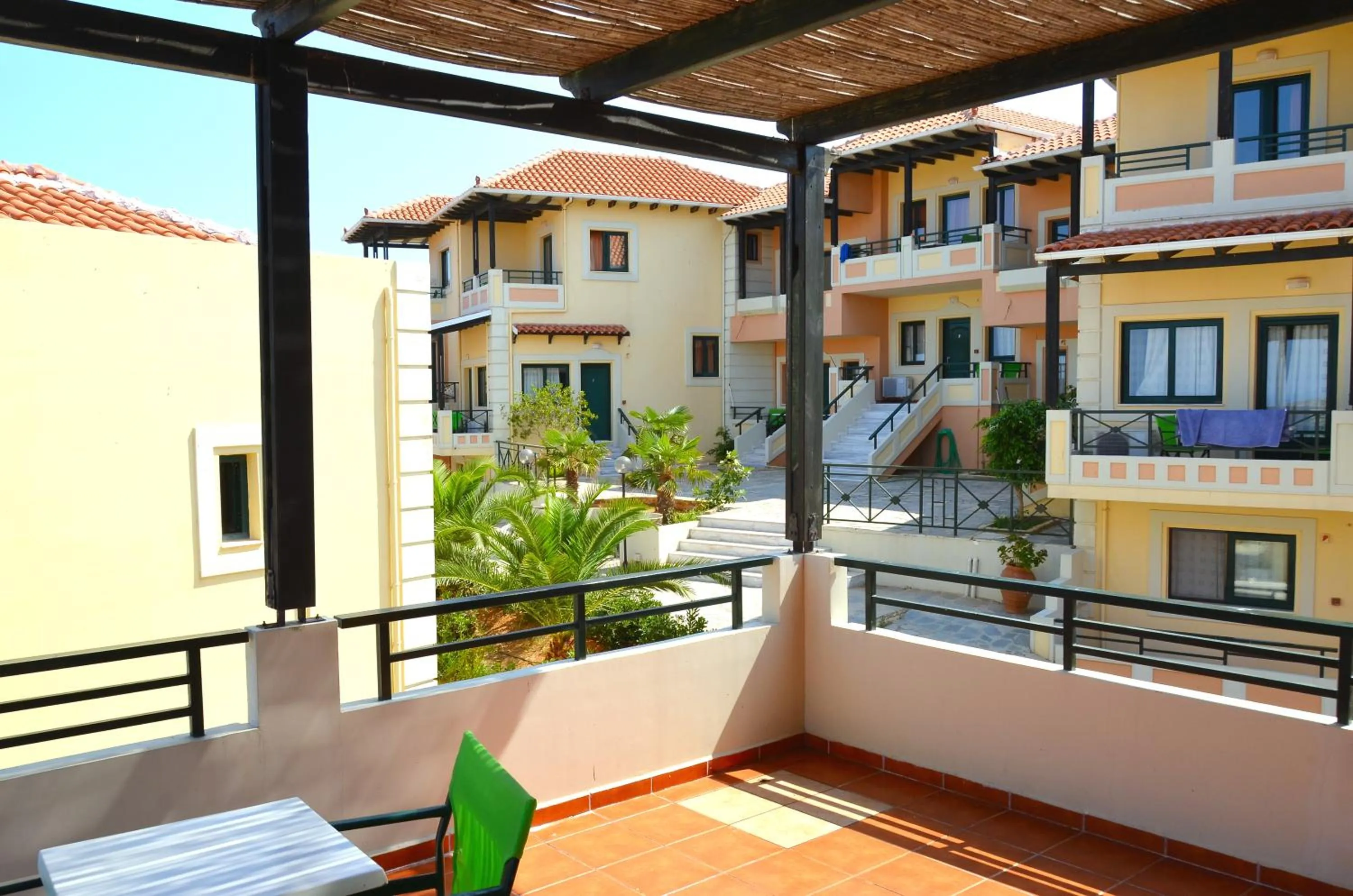 Facade/entrance in Aloni Suites