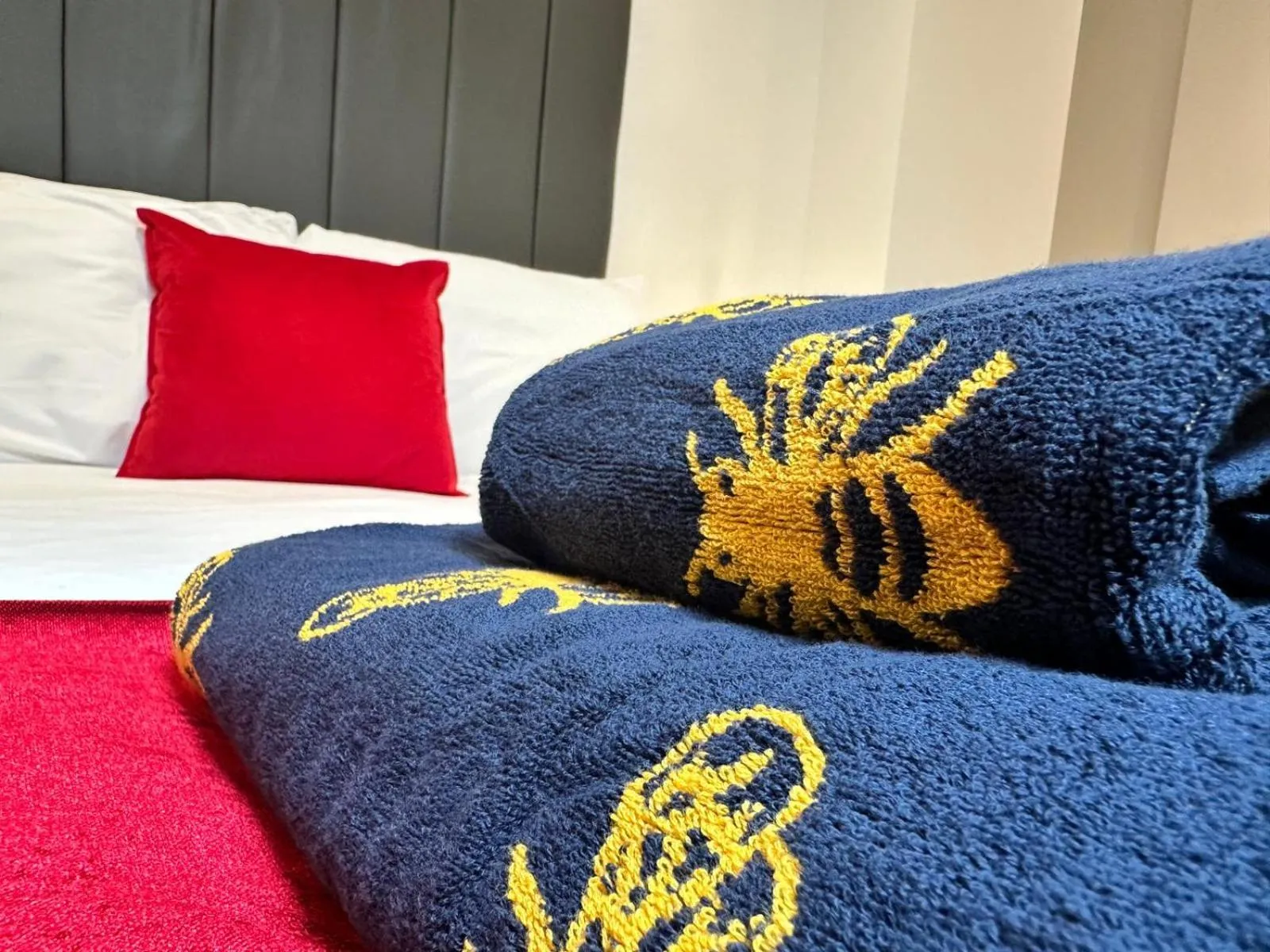 Bedroom, Bed in Dale Street Apartments Liverpool by Beehosting