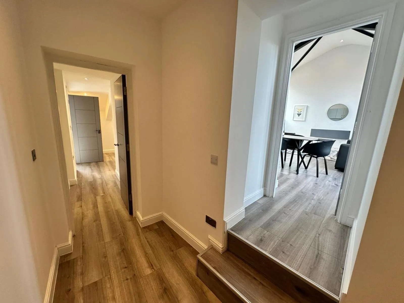 Photo of the whole room in Dale Street Apartments Liverpool by Beehosting