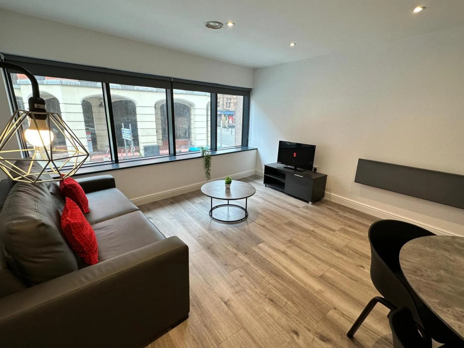 TV and multimedia in Dale Street Apartments Liverpool by Beehosting