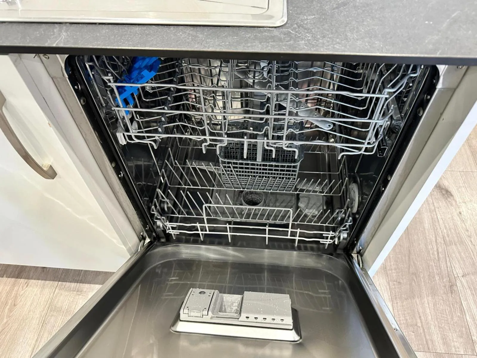 dishwasher in Dale Street Apartments Liverpool by Beehosting