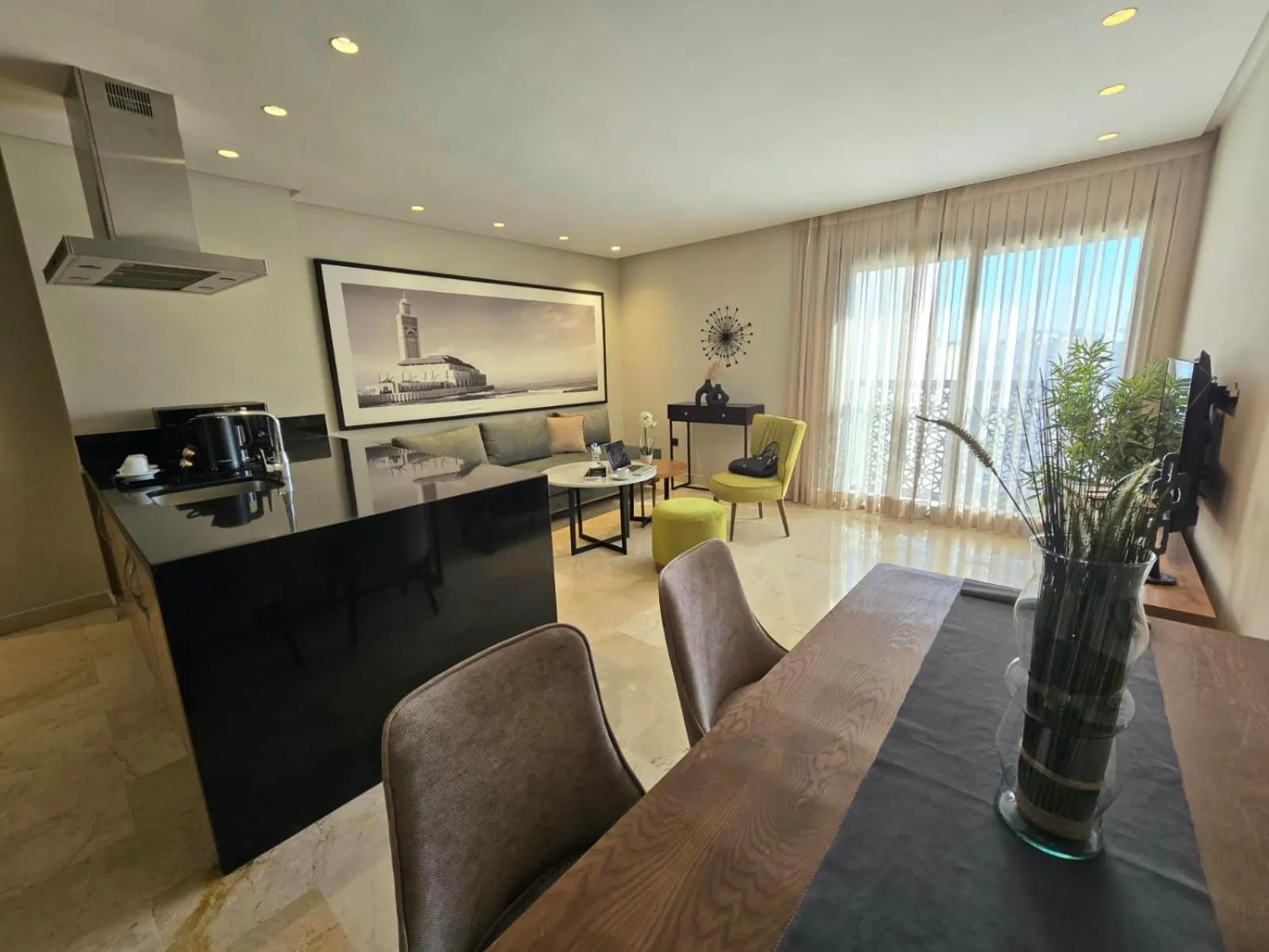 Kitchen or kitchenette in AS Premium By Soho Hotels Maarif