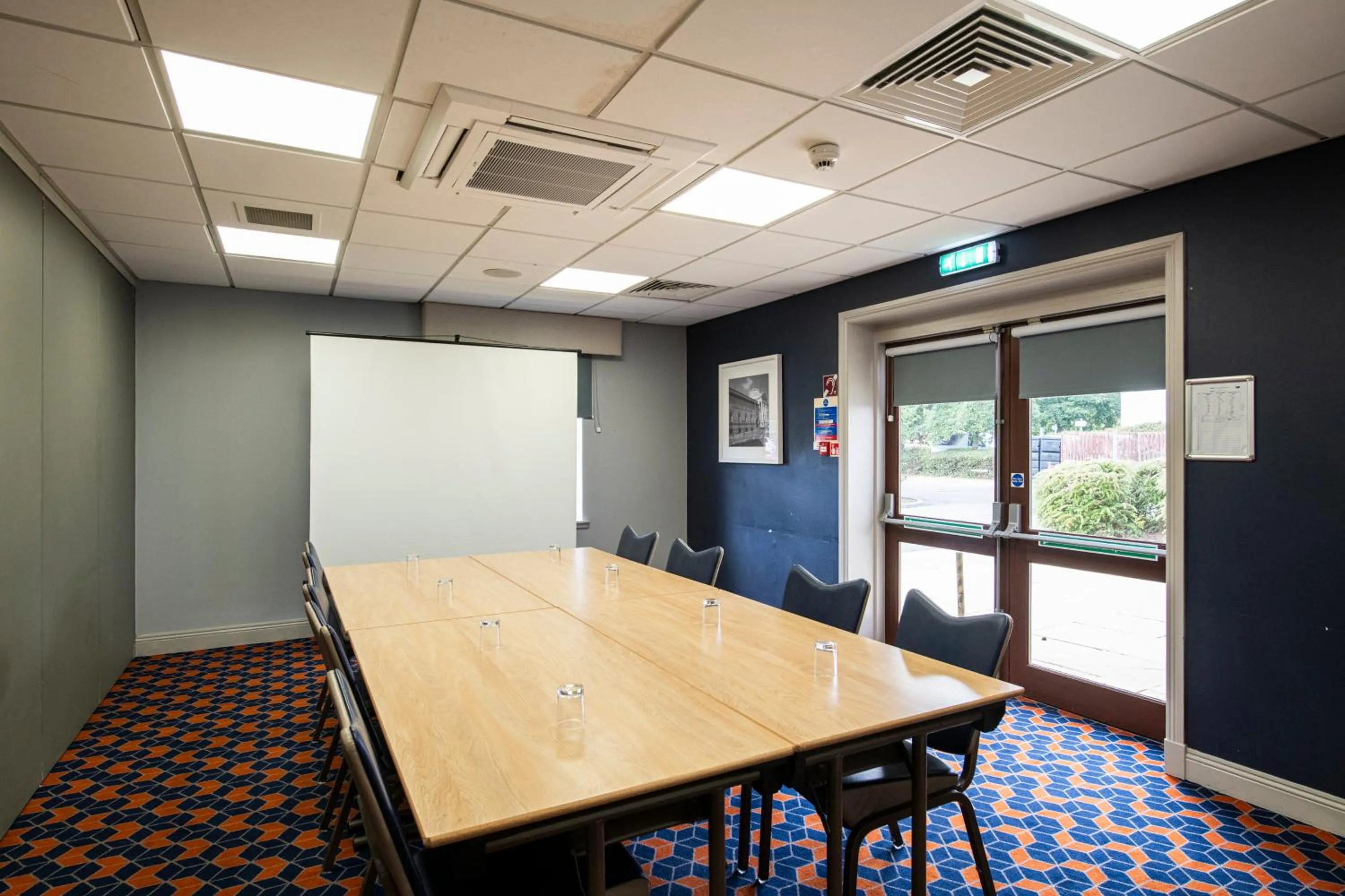 Meeting/conference room in Holiday Inn Express Perth by IHG