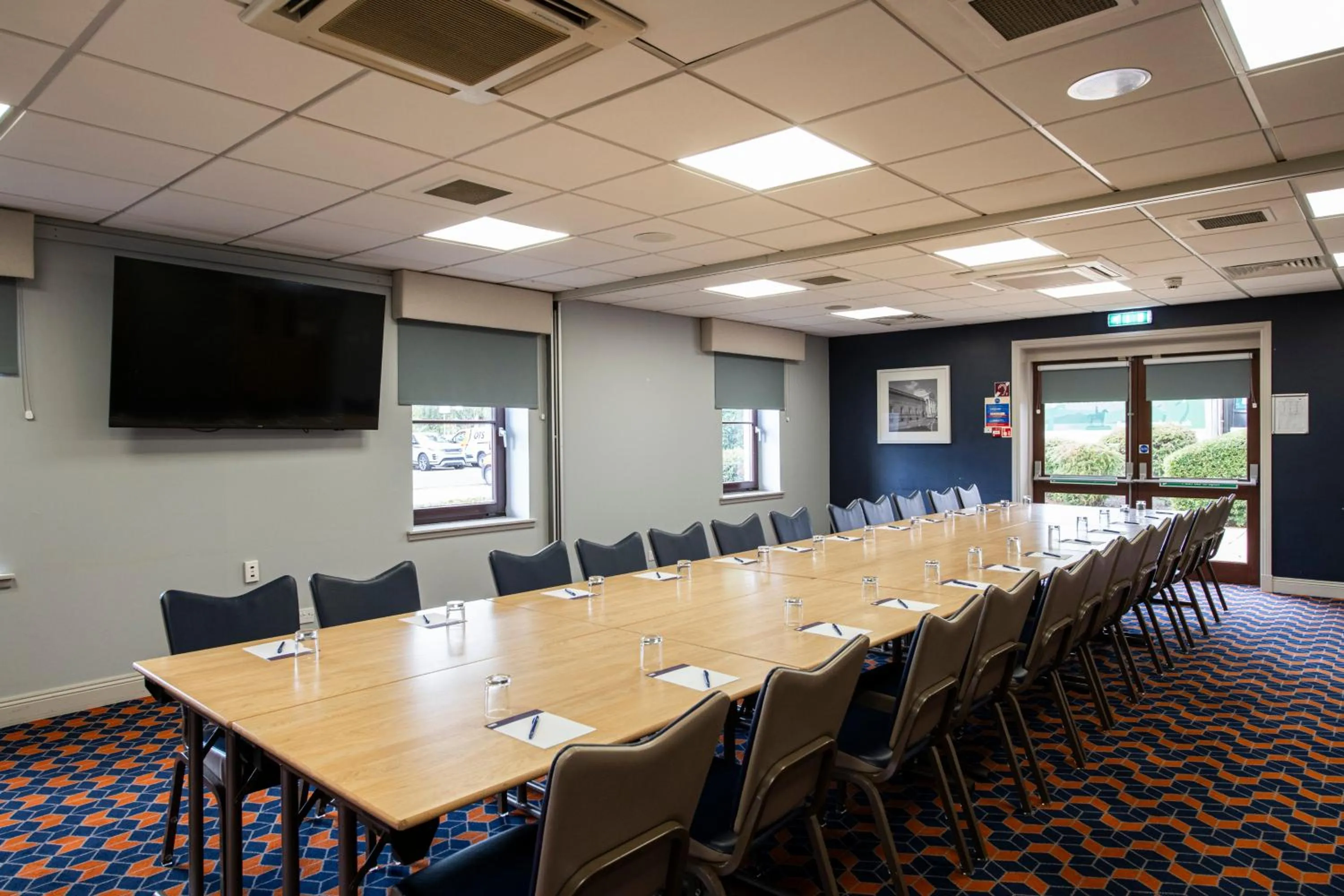 Meeting/conference room in Holiday Inn Express Perth by IHG