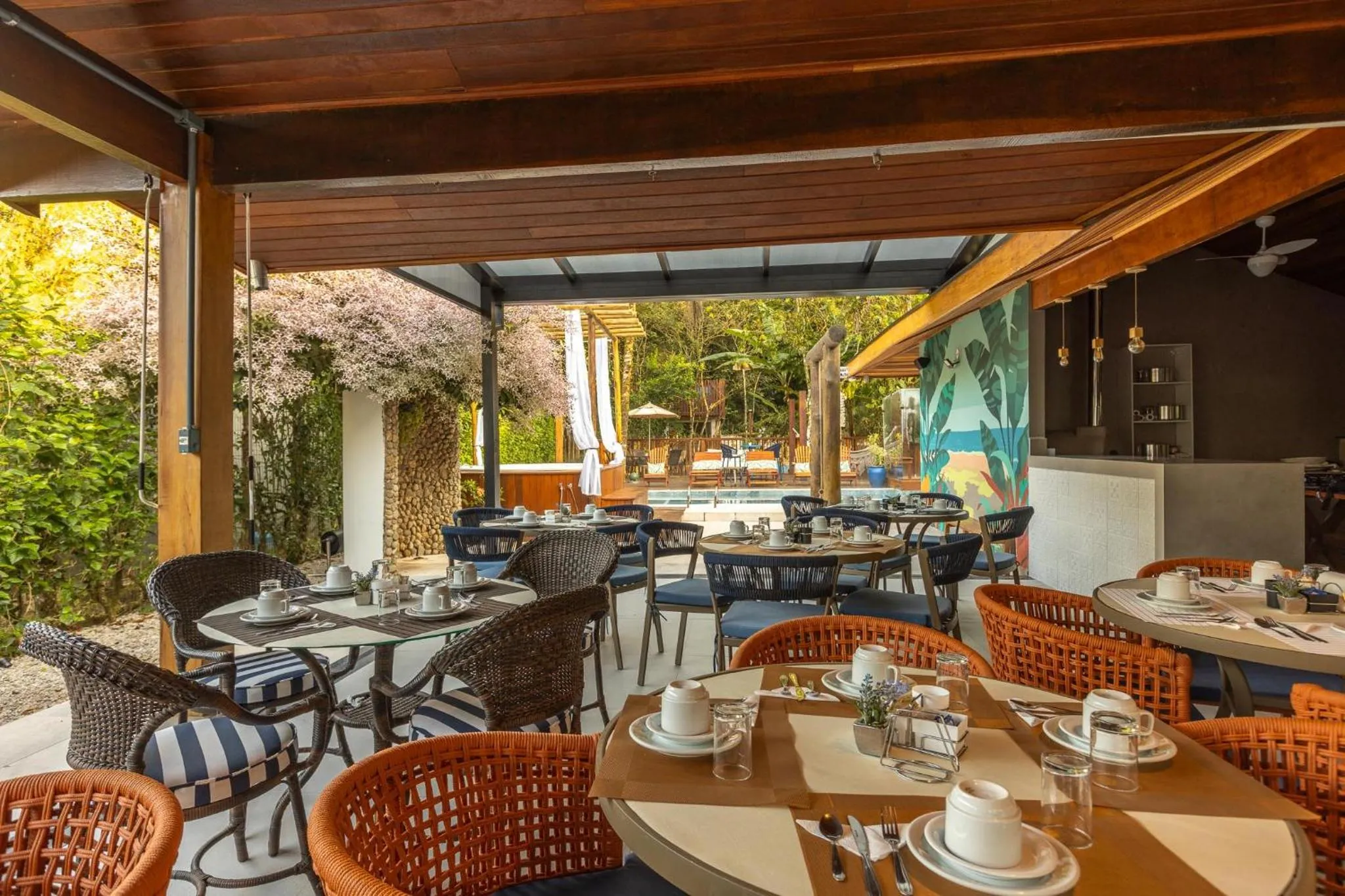 Dining area in Pousada Paraíso Almada