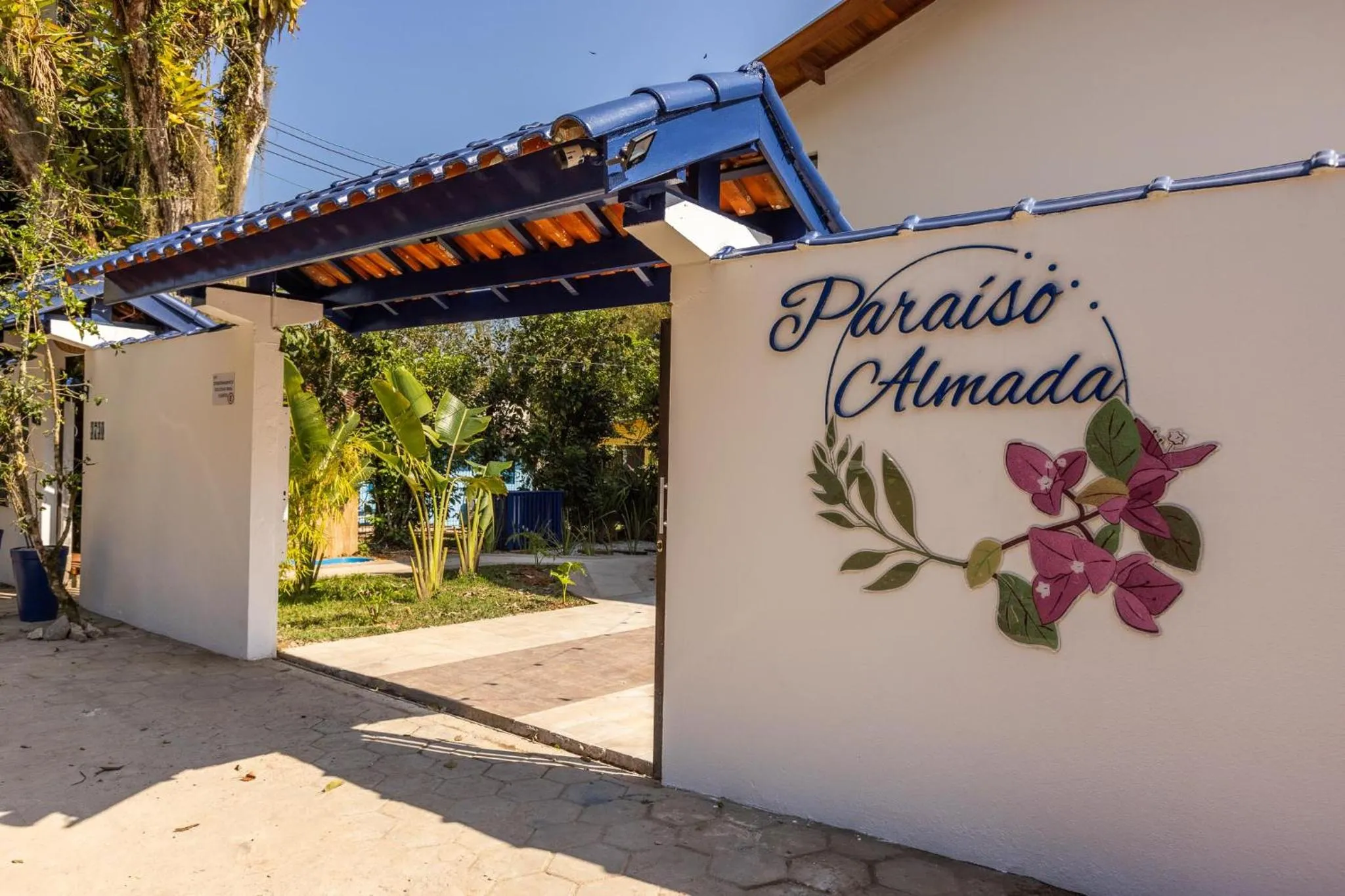 Facade/entrance in Pousada Paraíso Almada