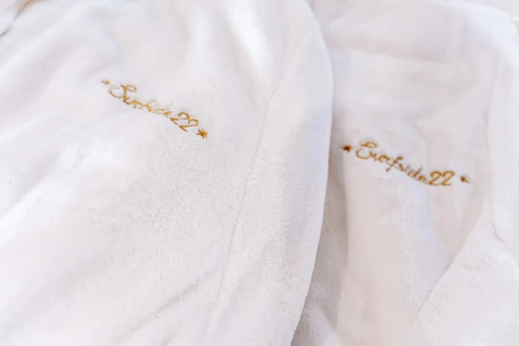 Superior Queen Room in Surfside 22 Superior Queen Room in Surfside 22