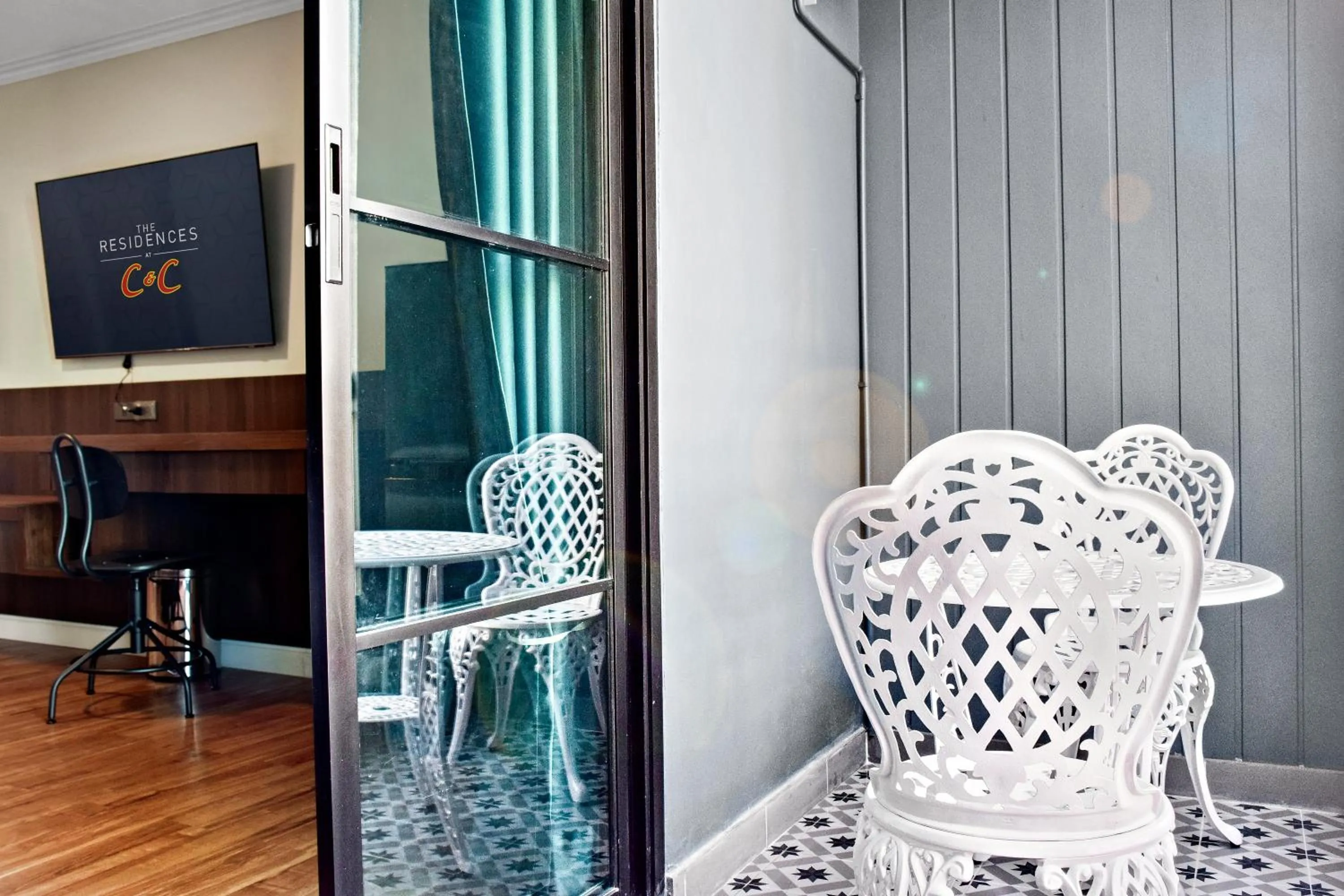 Seating area in The Residences at C&C