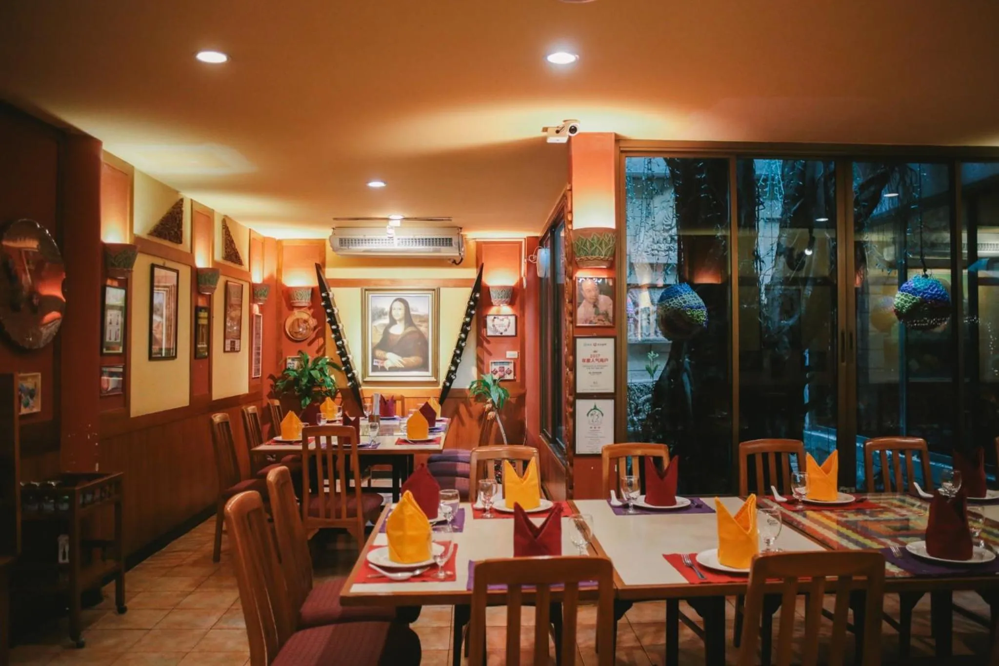 Restaurant/places to eat in The Residences at C&C