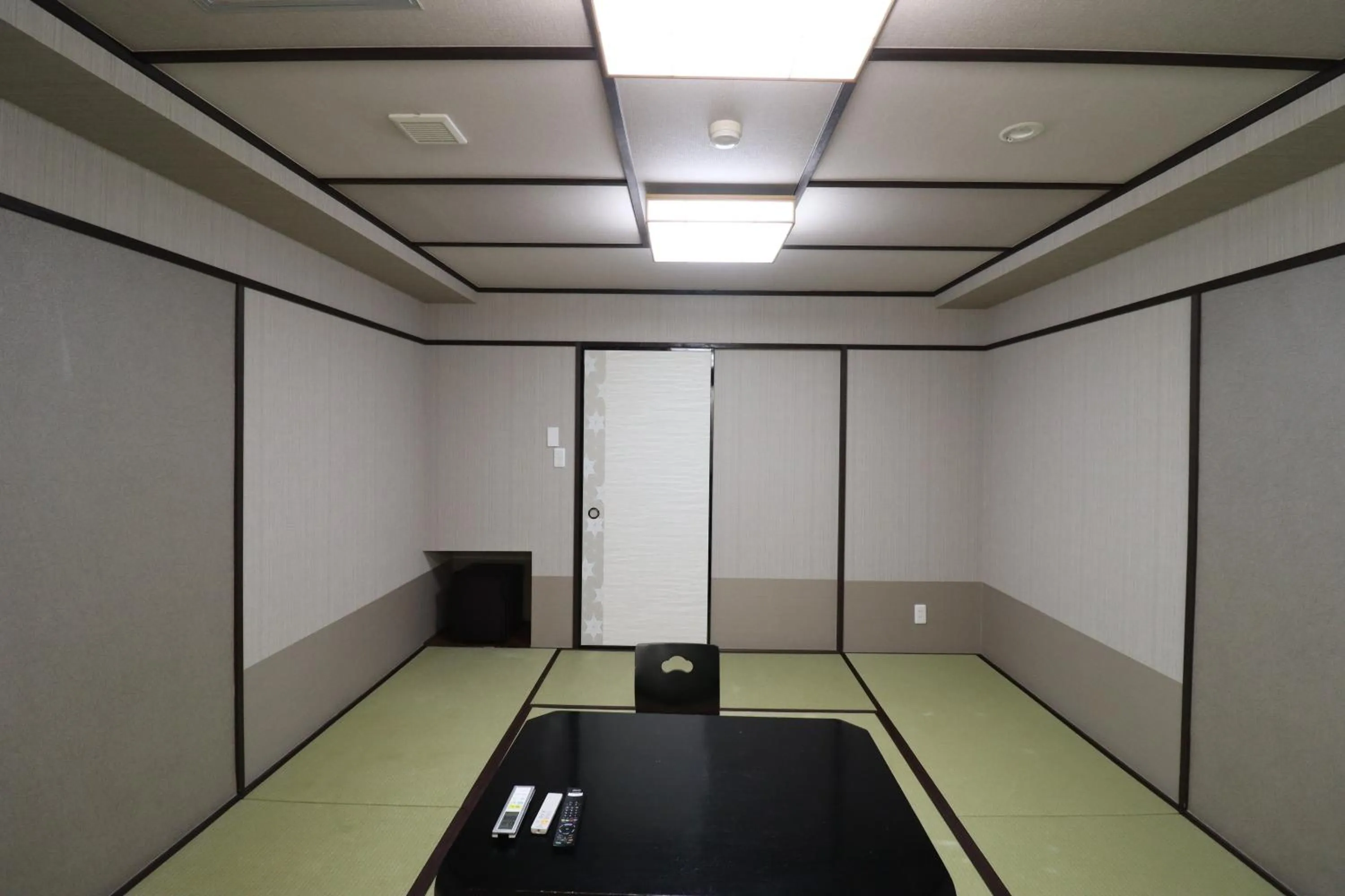 Photo of the whole room in Ryokan Miyoshi