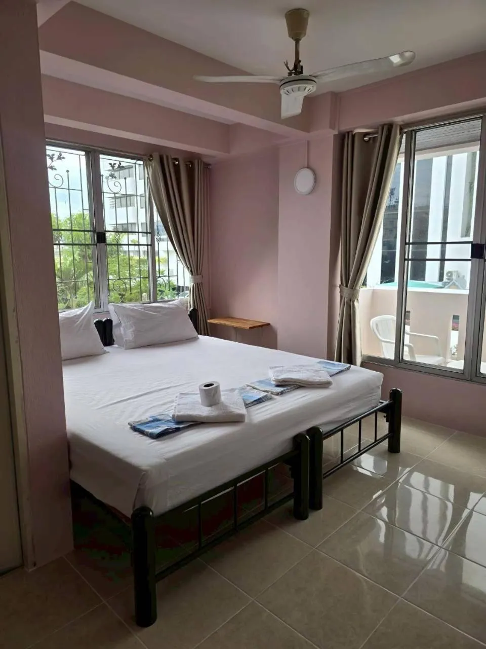 Bed in Bella Bella Riverview