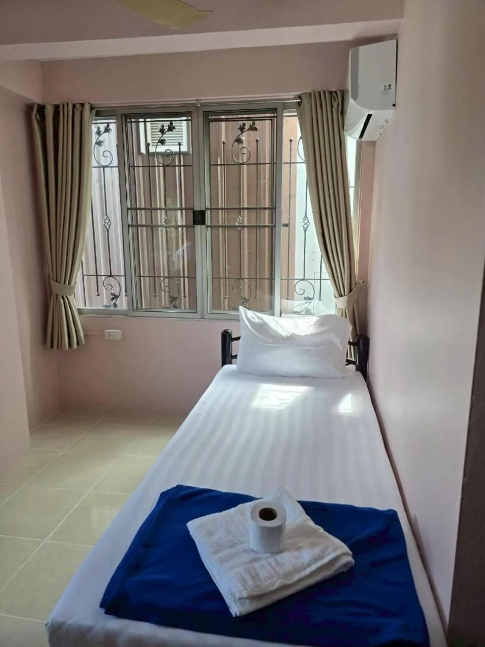 Bed in Bella Bella Riverview