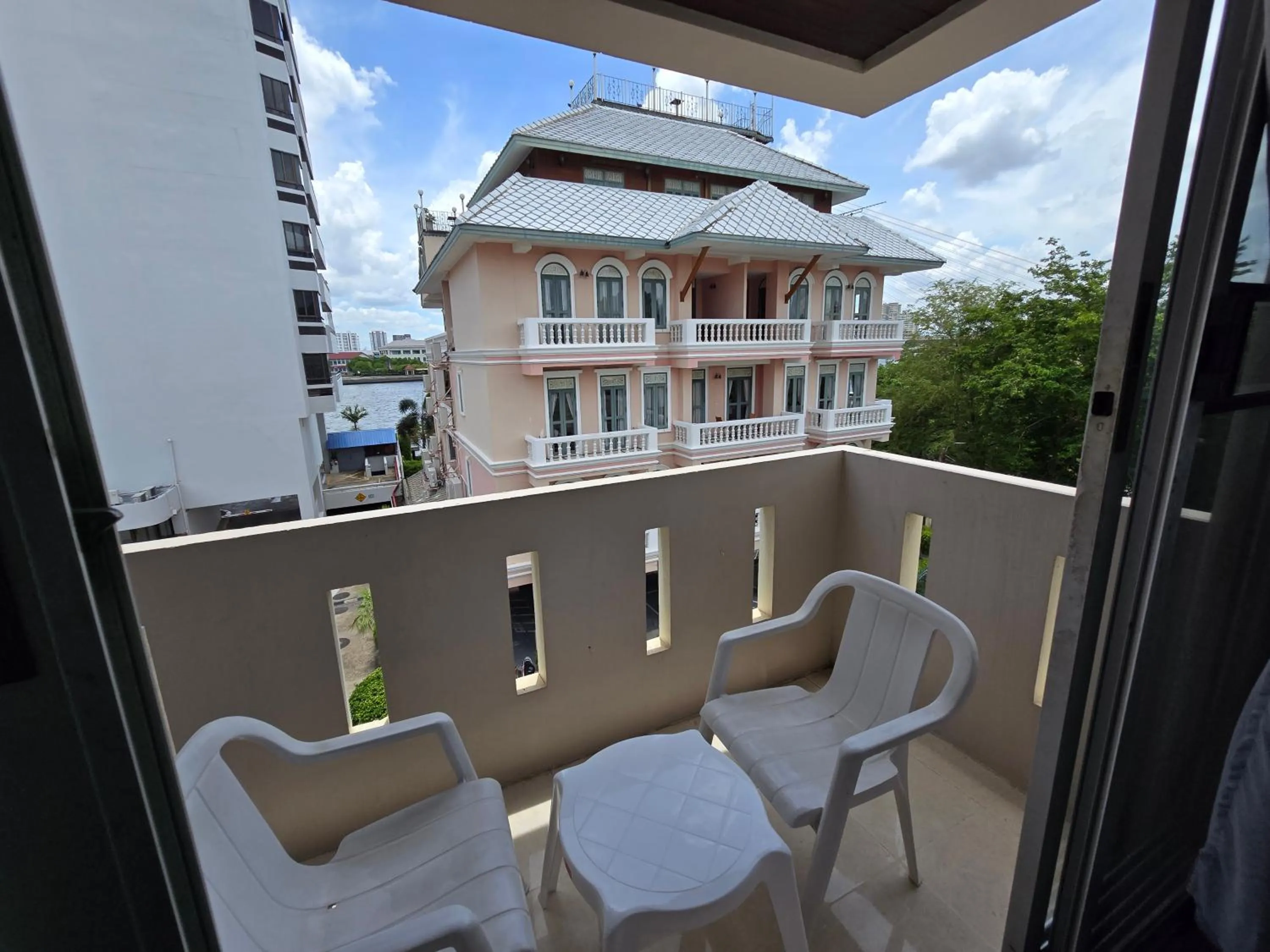 Bella Bella Riverview