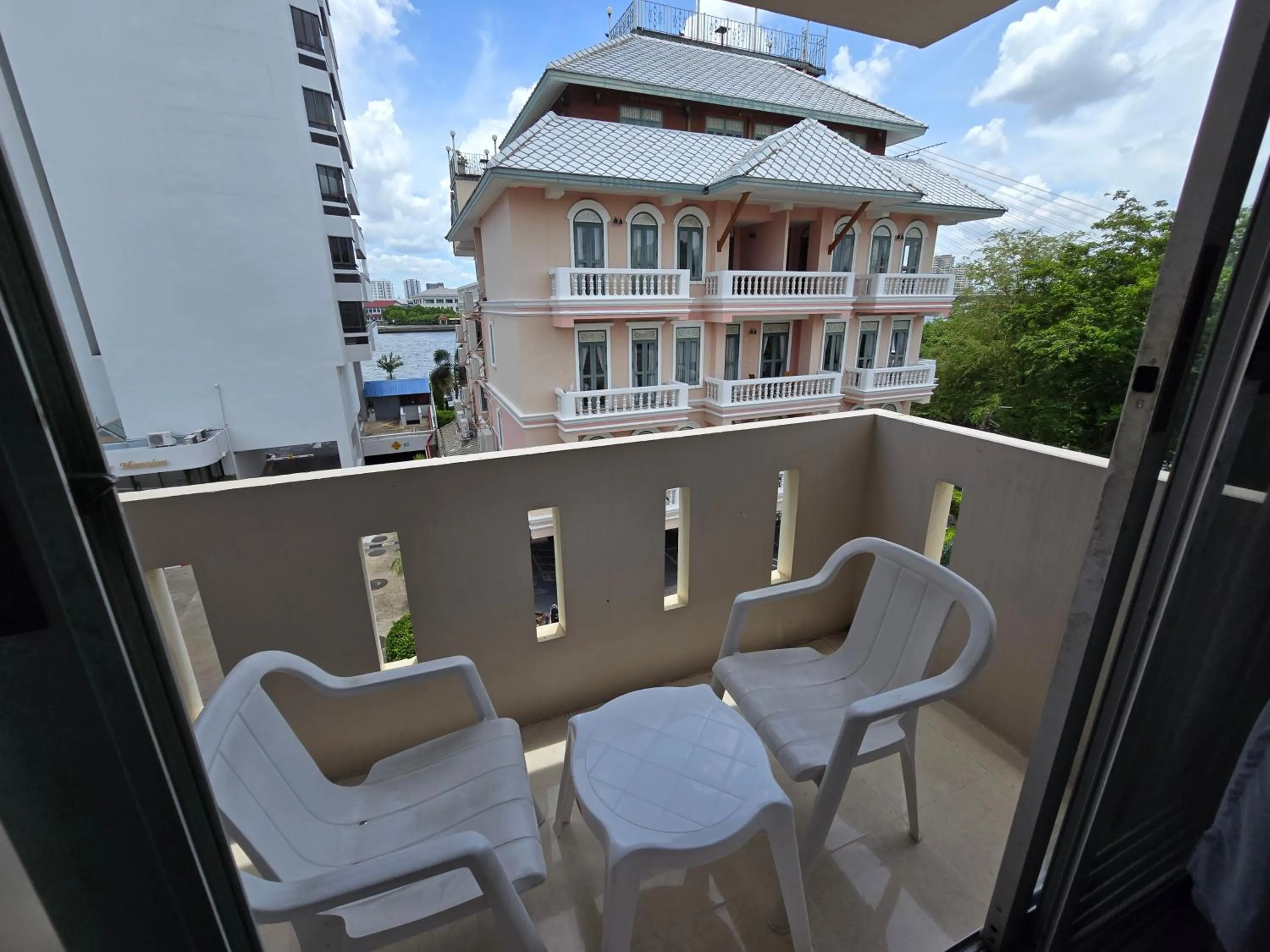 Bella Bella Riverview