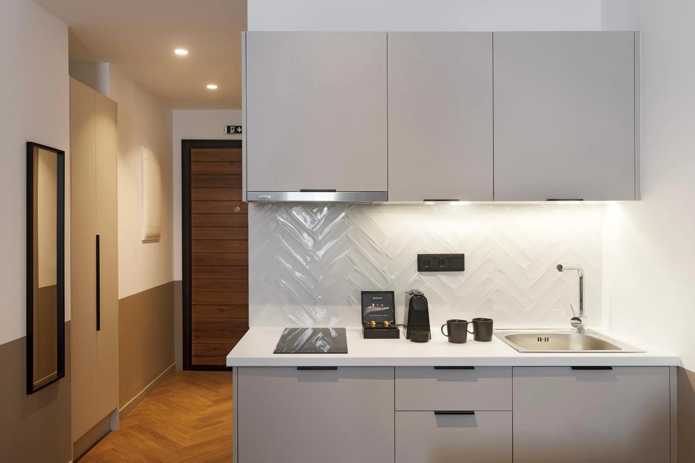 Kitchen or kitchenette in Ermass Modern Living Apartments