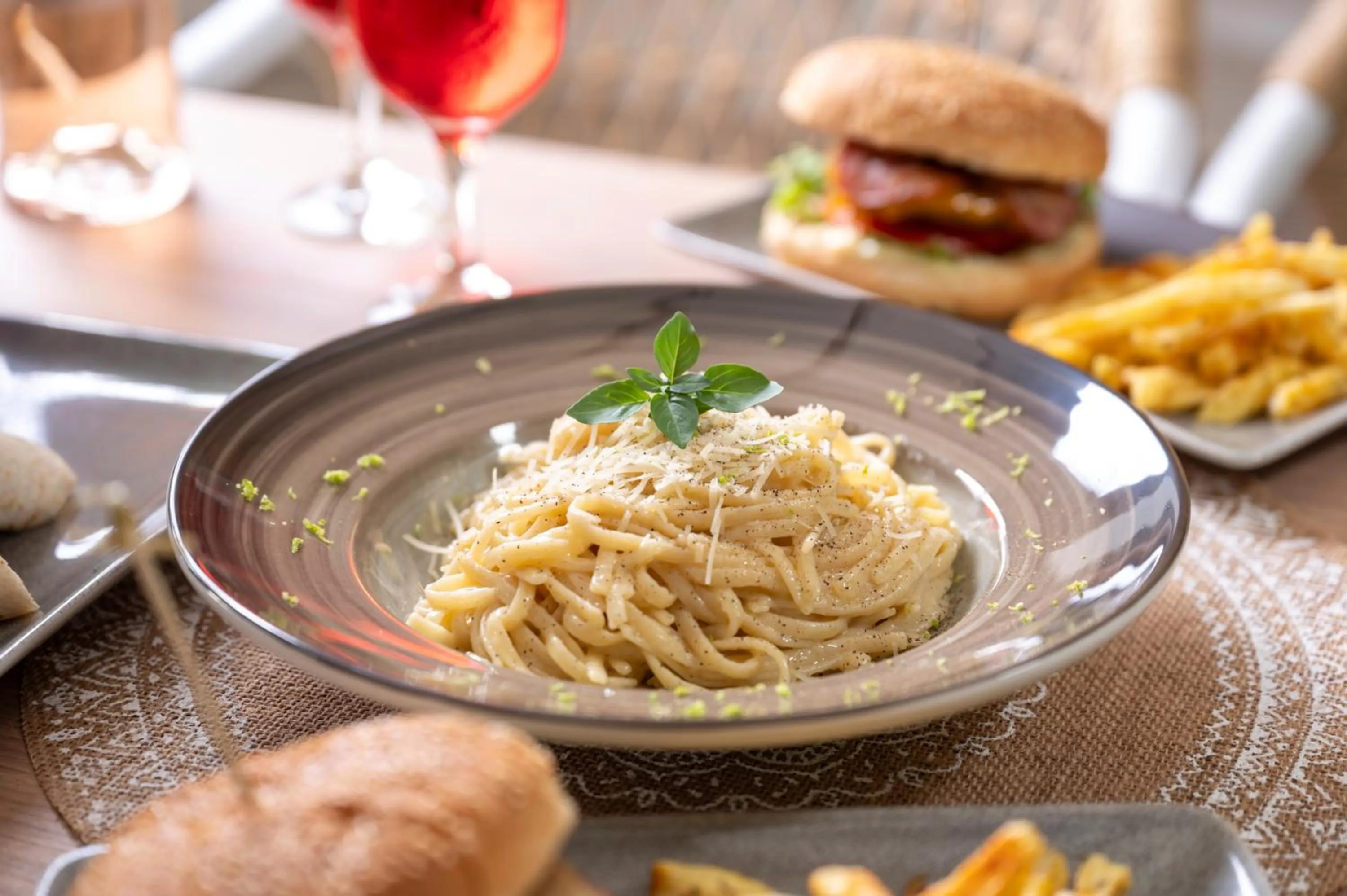 Food in Sandy Seaside Suites