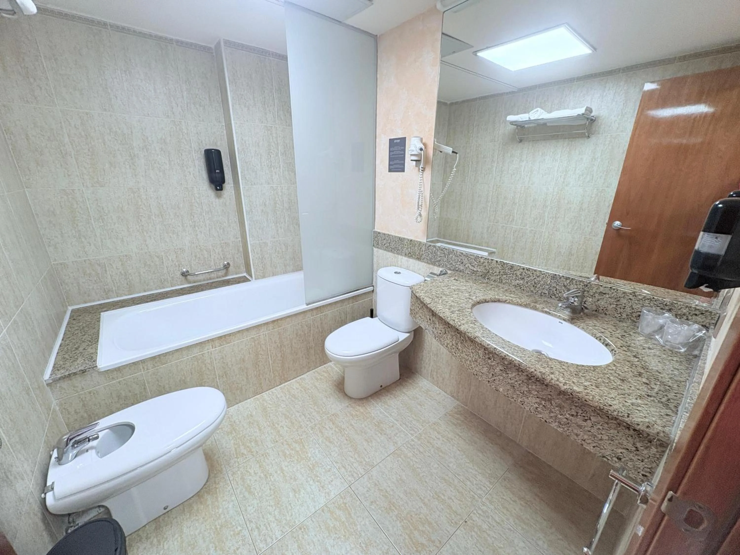 Bathroom in Cambrils Paradise