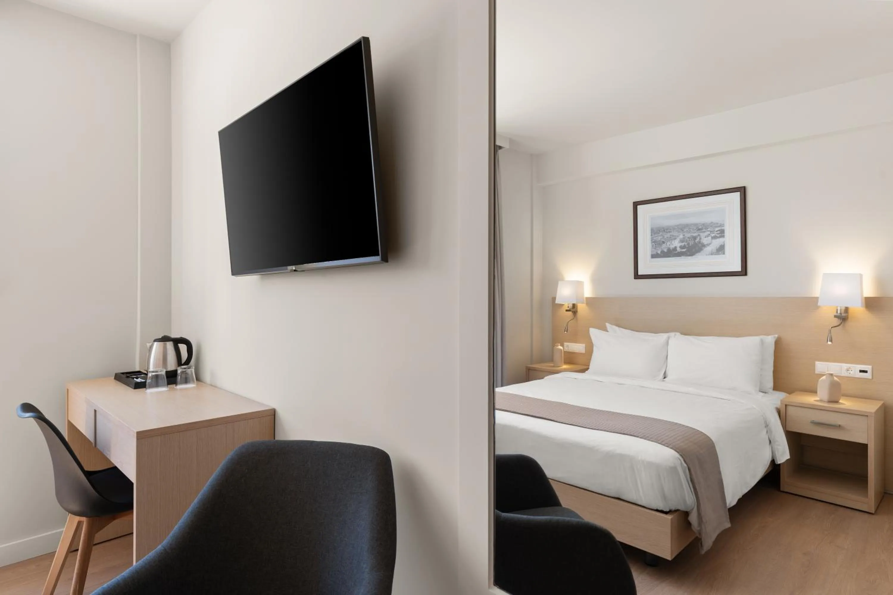 Bed in Gallery Central Piraeus Port