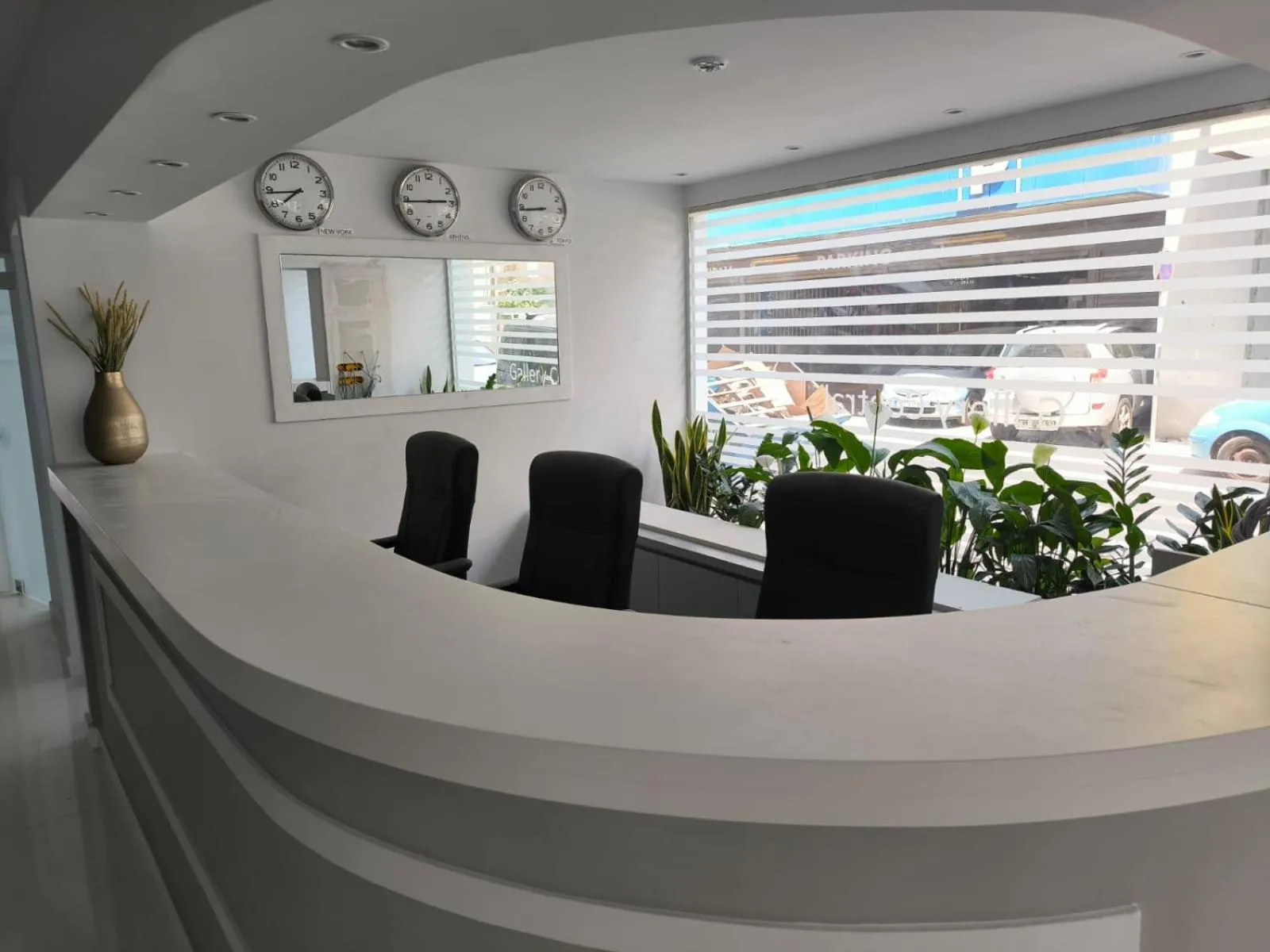 Lobby or reception in Gallery Central Piraeus Port