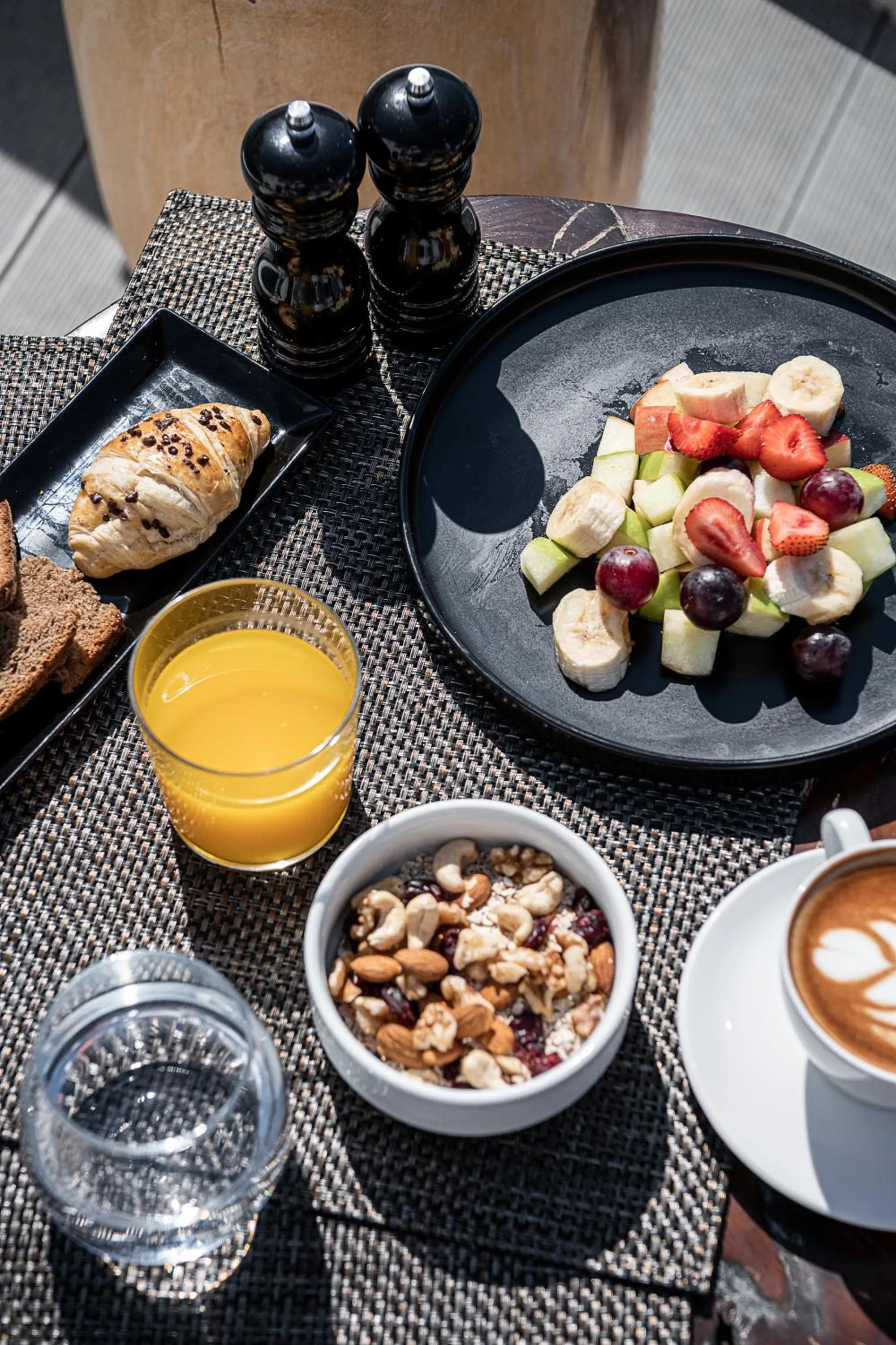 Breakfast in On The Rocks - Small Luxury Hotels of the World