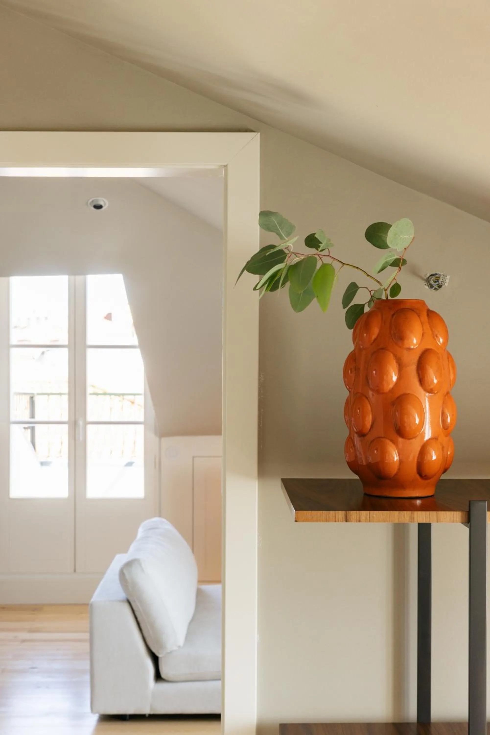 Decorative detail in Dare Lisbon River