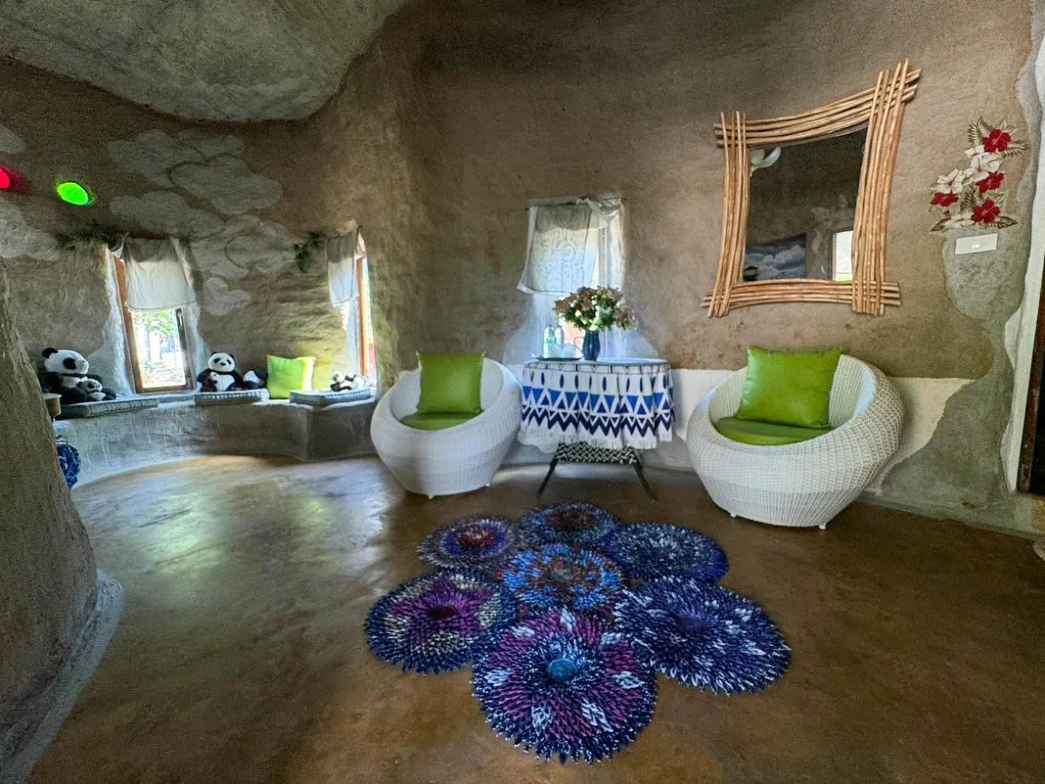 Living room in Clay House Chiang Mai By Alphatel