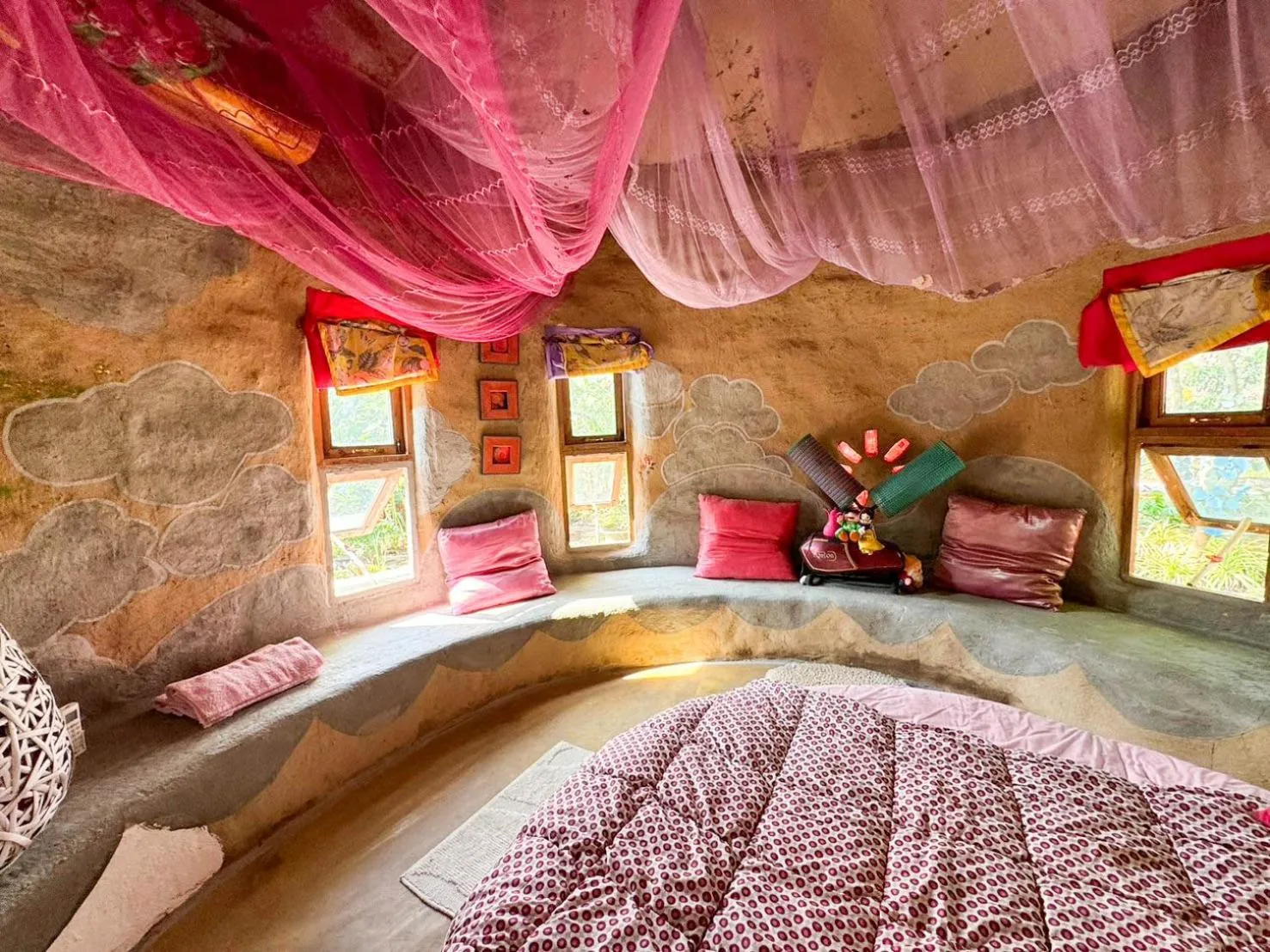 Bed in Clay House Chiang Mai By Alphatel