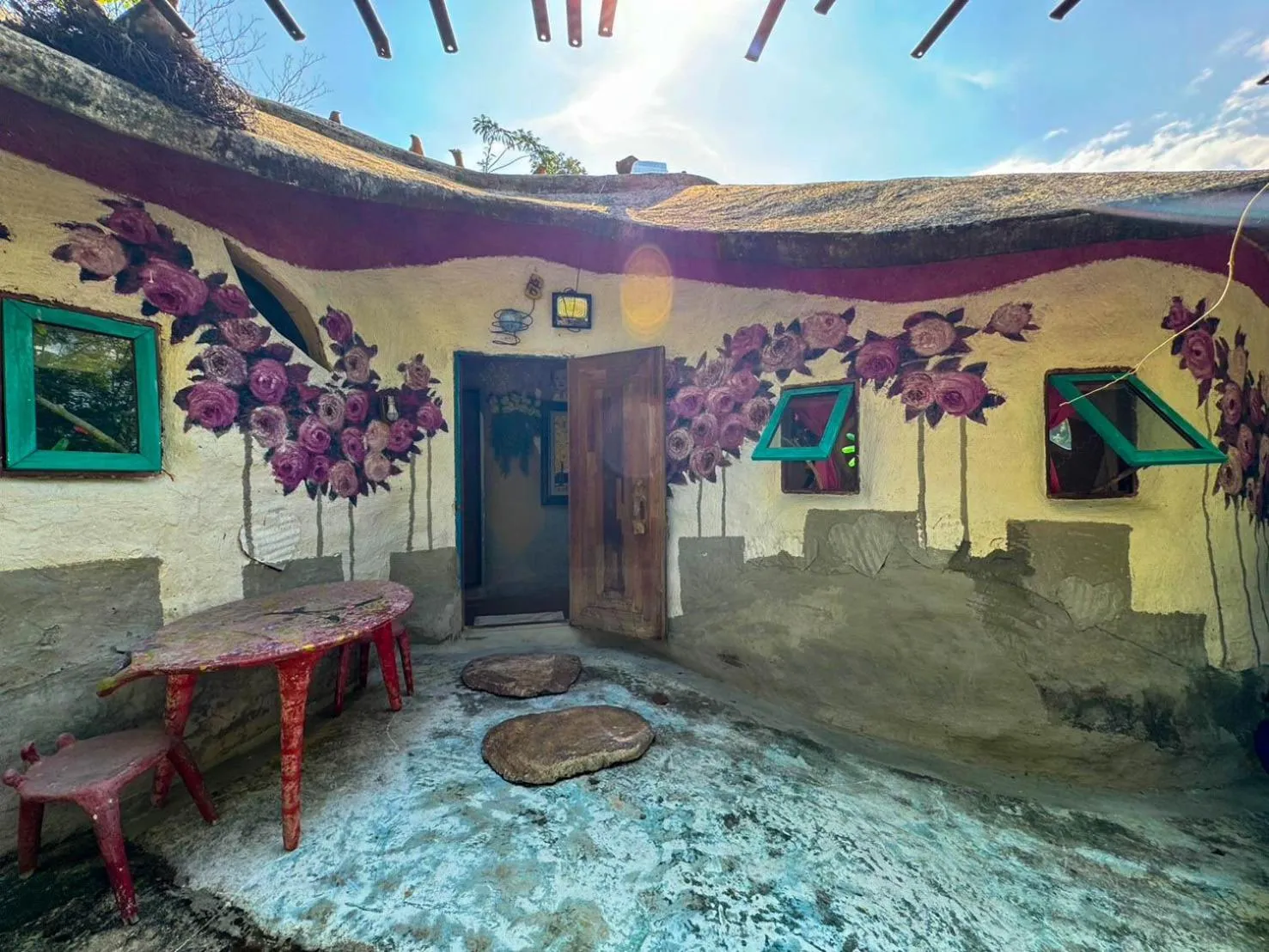 Property building in Clay House Chiang Mai By Alphatel