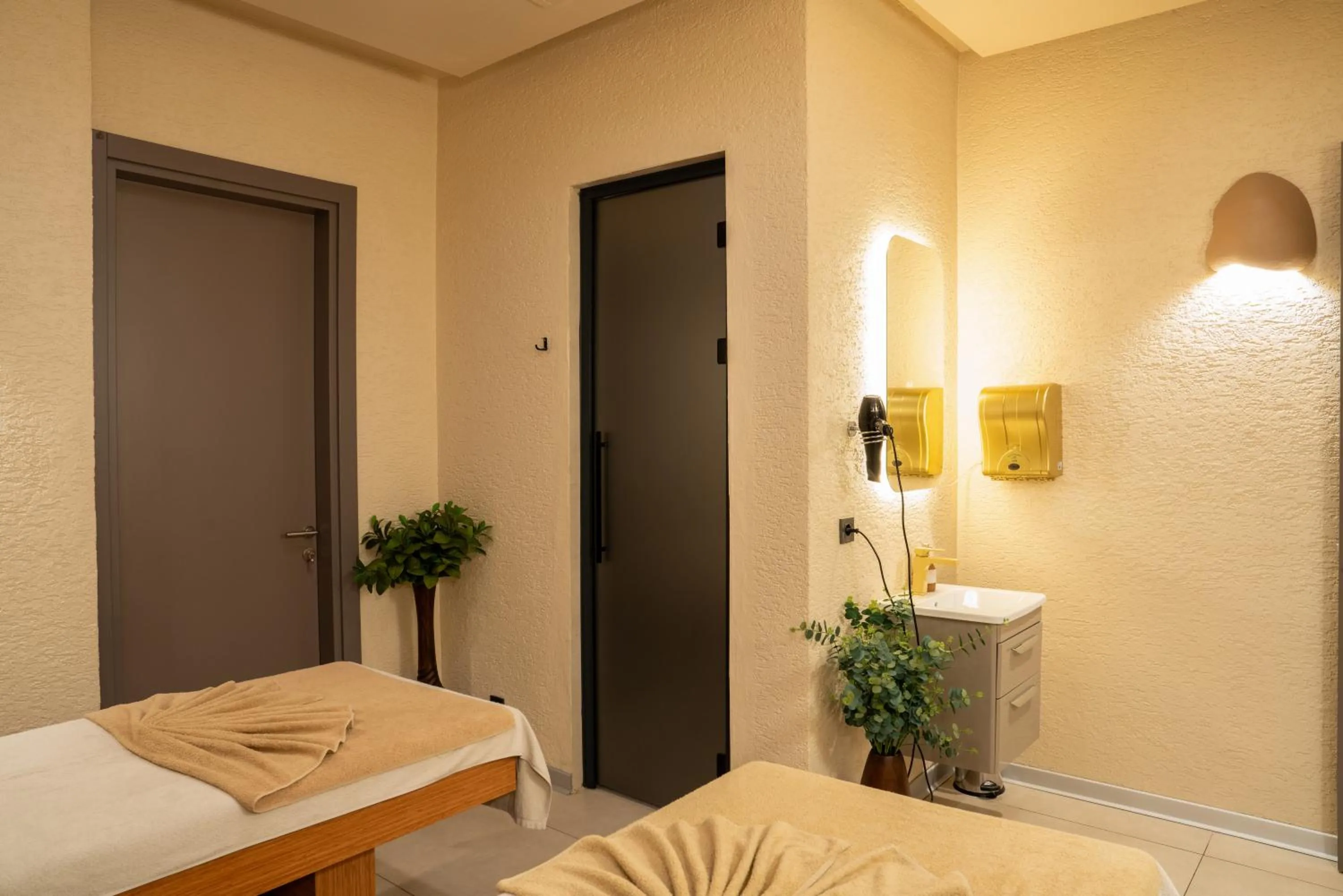 Massage, Bed in The Superior Living Kağıthane