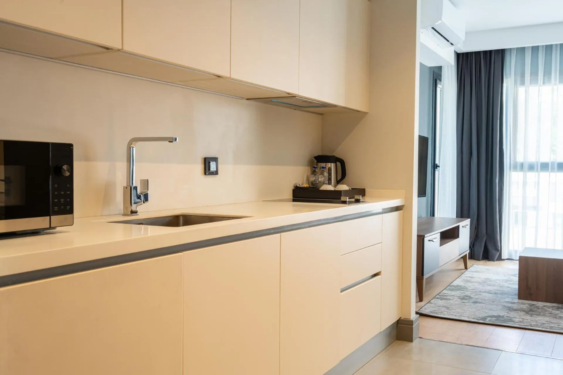 Coffee/tea facilities in The Superior Living Kağıthane