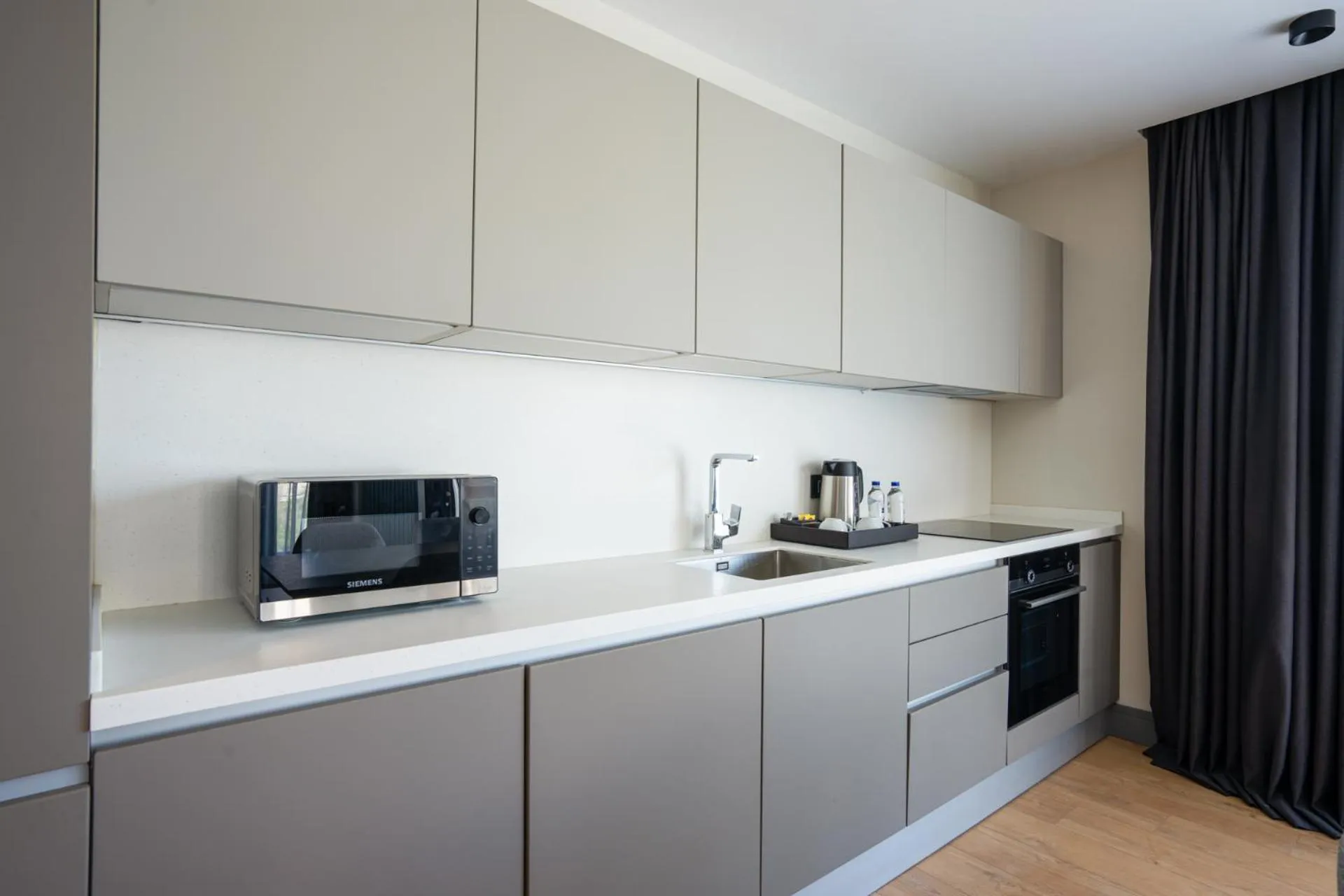 Coffee/tea facilities in The Superior Living Kağıthane