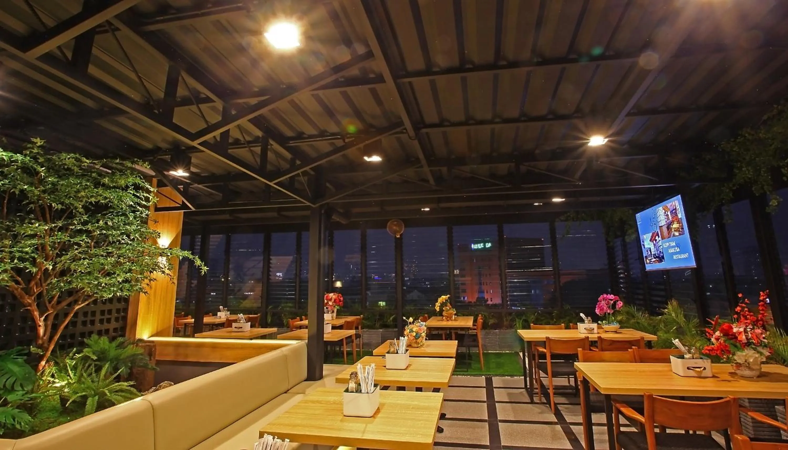Restaurant/places to eat in Mimaru Hotel Jakarta