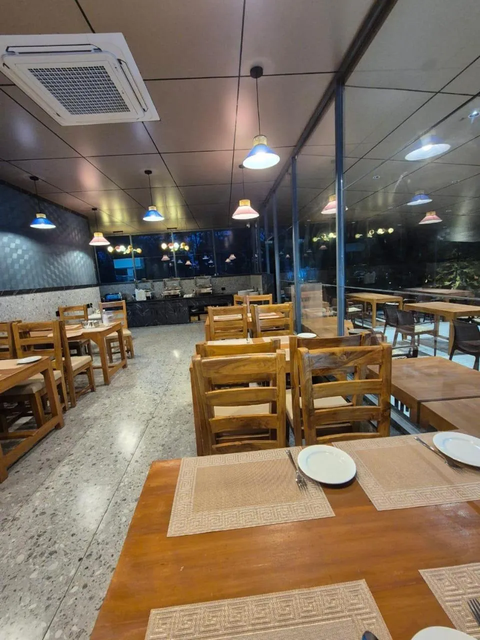 Restaurant/places to eat in Citrus Prime Hill Queen Resort