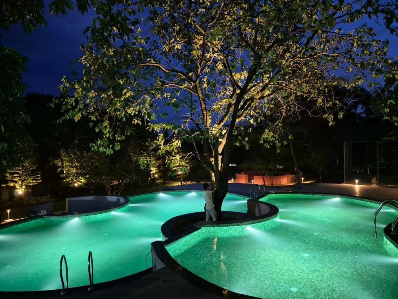 Swimming pool in Citrus Prime Hill Queen Resort