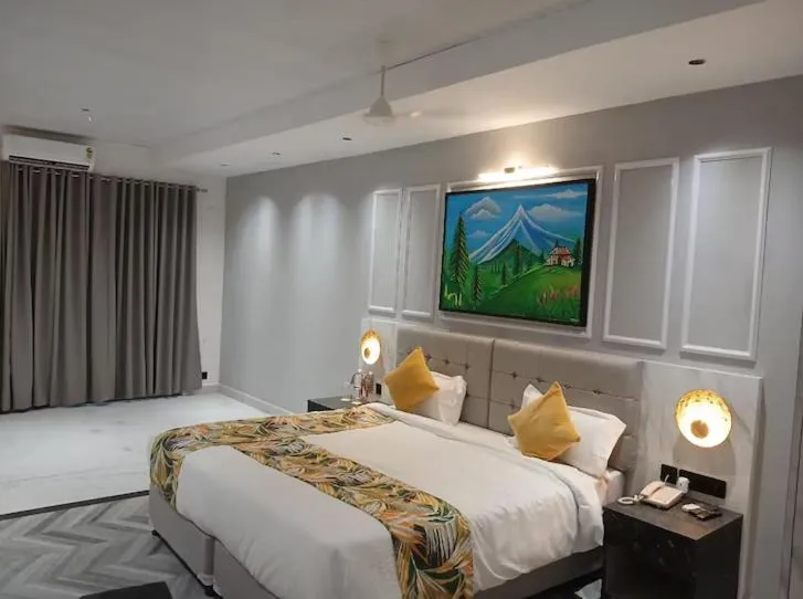 Bedroom, Bed in Citrus Prime Hill Queen Resort