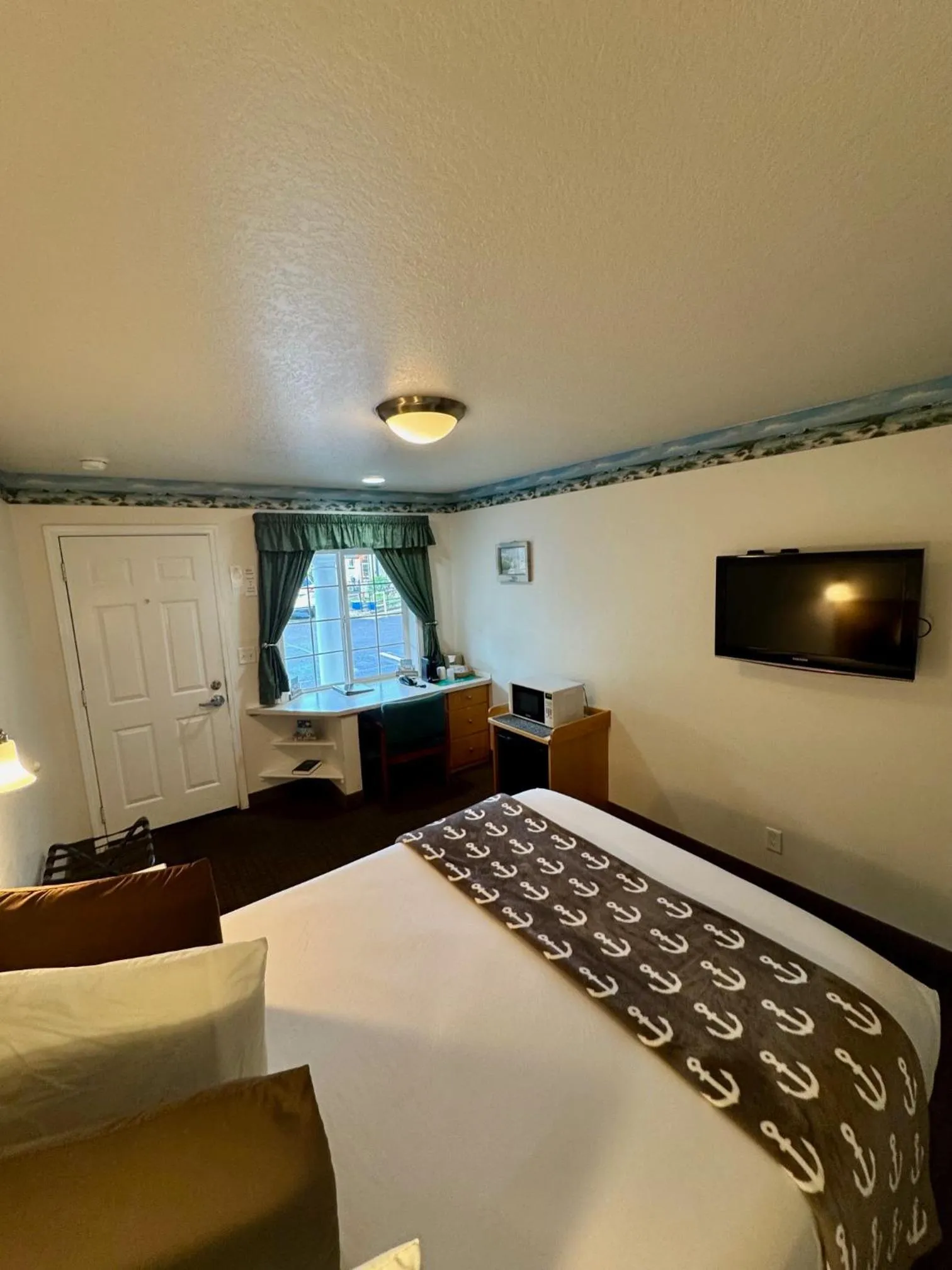 Bedroom, Bed in Ocean Breeze Motel