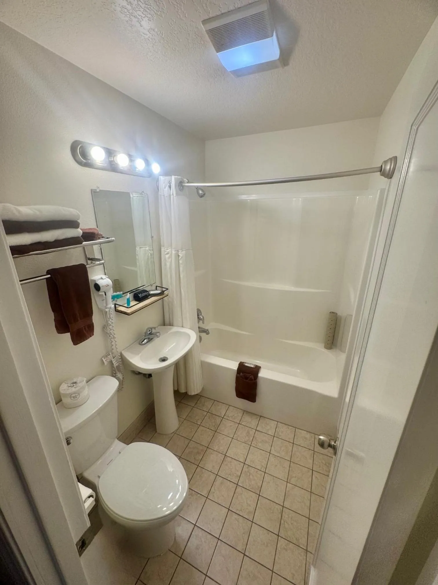 Bathroom in Ocean Breeze Motel