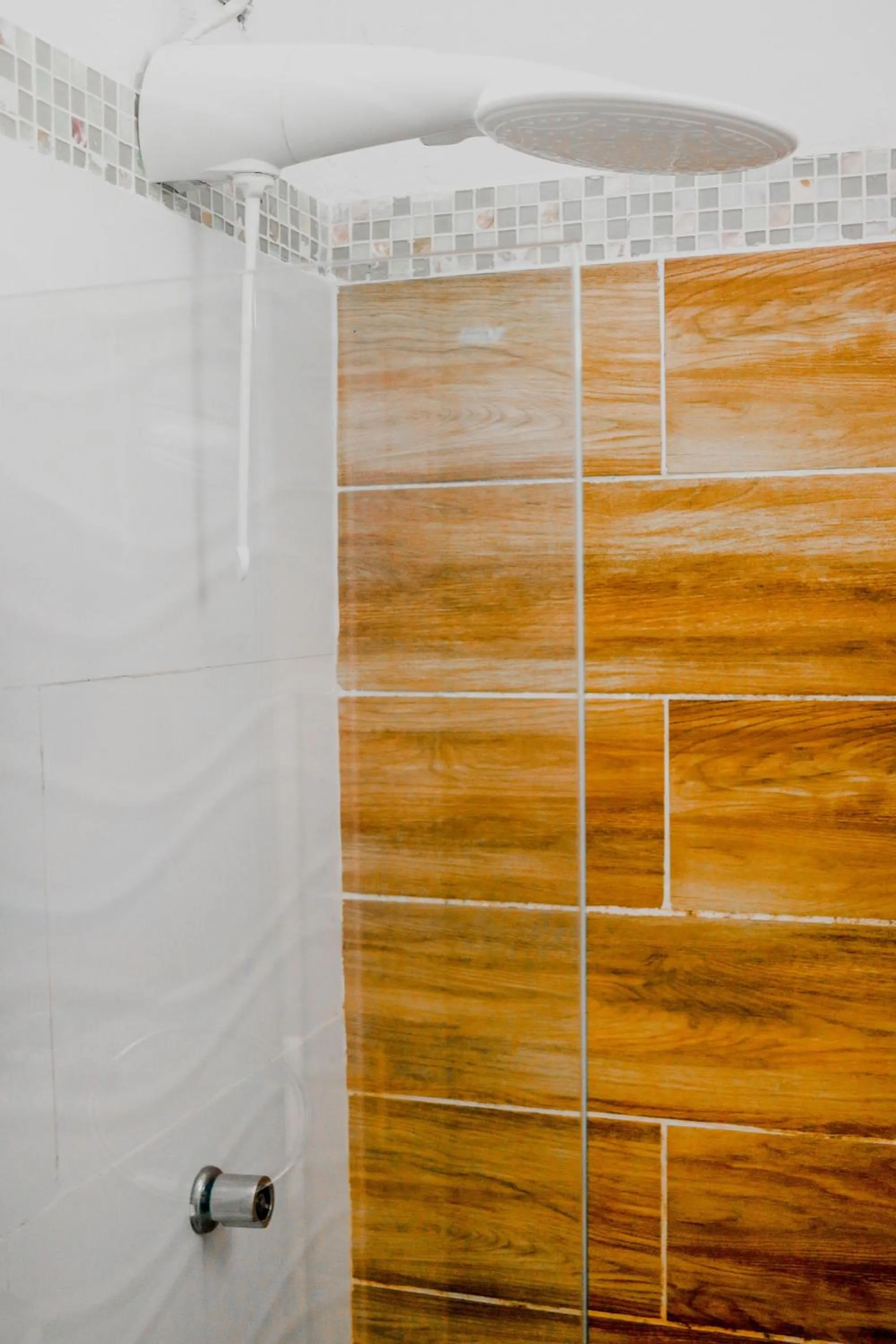 Shower in Pousada Vila Baiana