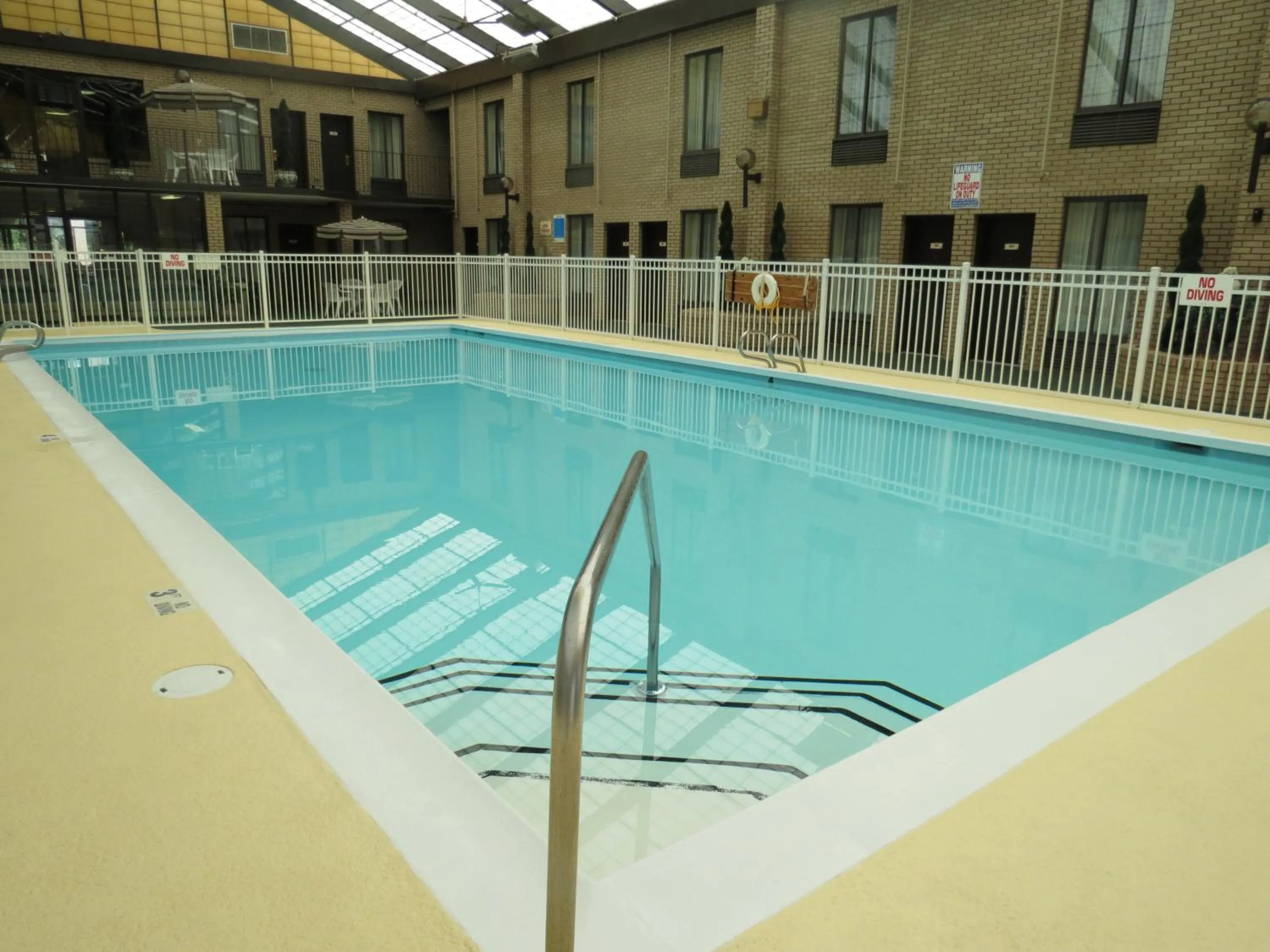 Pool view in GOLD VAULT INN
