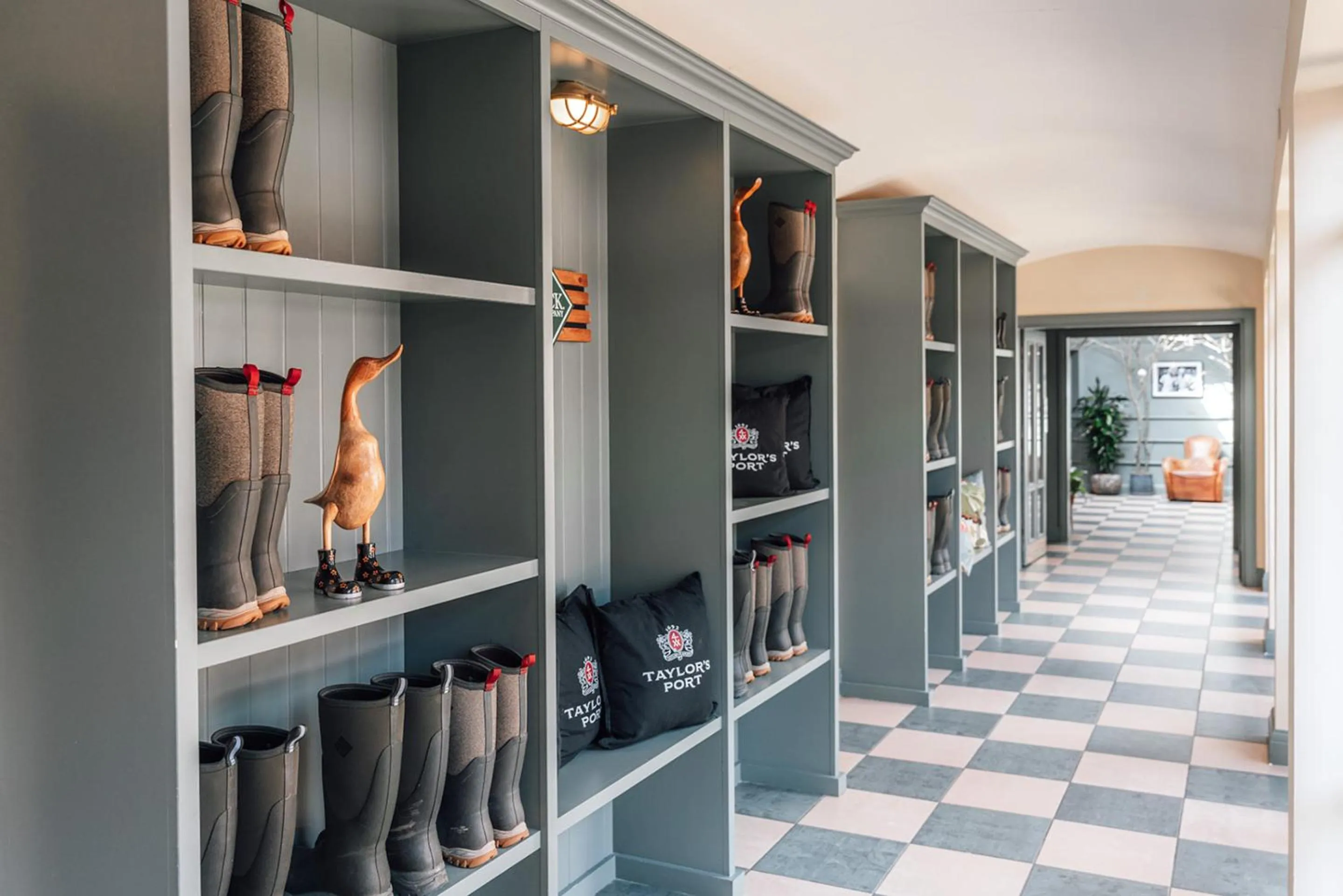 Property building in The Retreat, Elcot Park