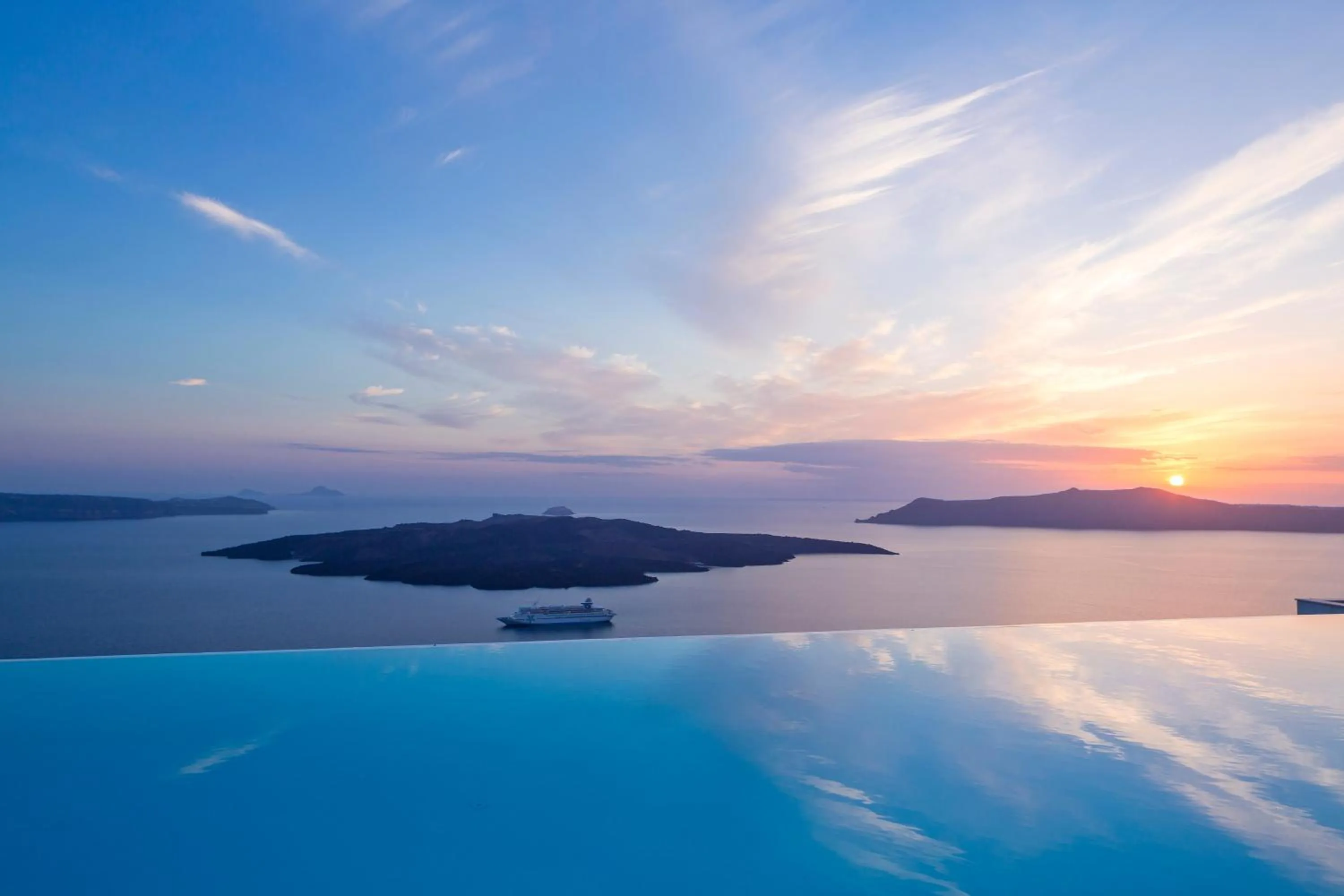 Pool view in Cosmopolitan Suites - Small Luxury Hotels of the World