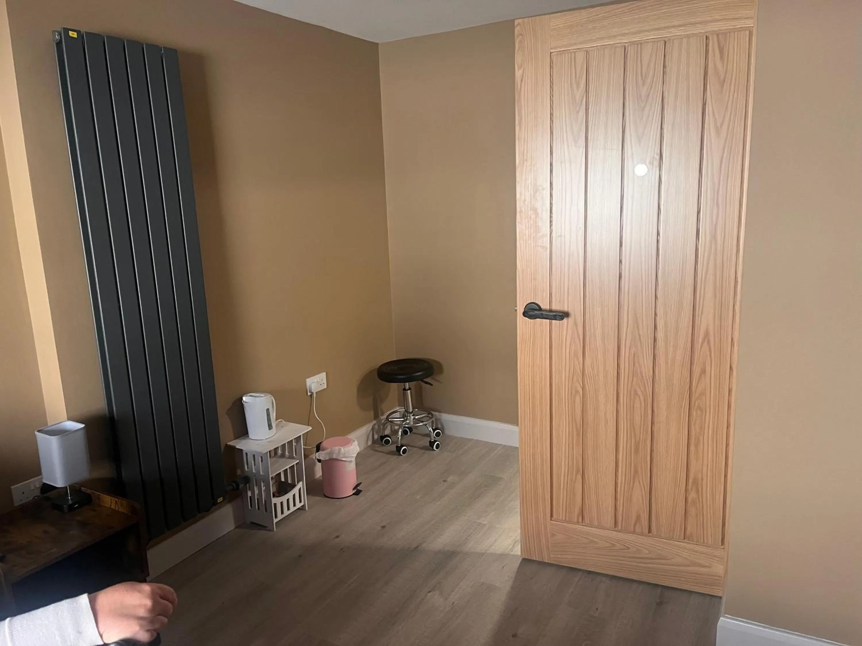 Living room in Tumbledown Hotel