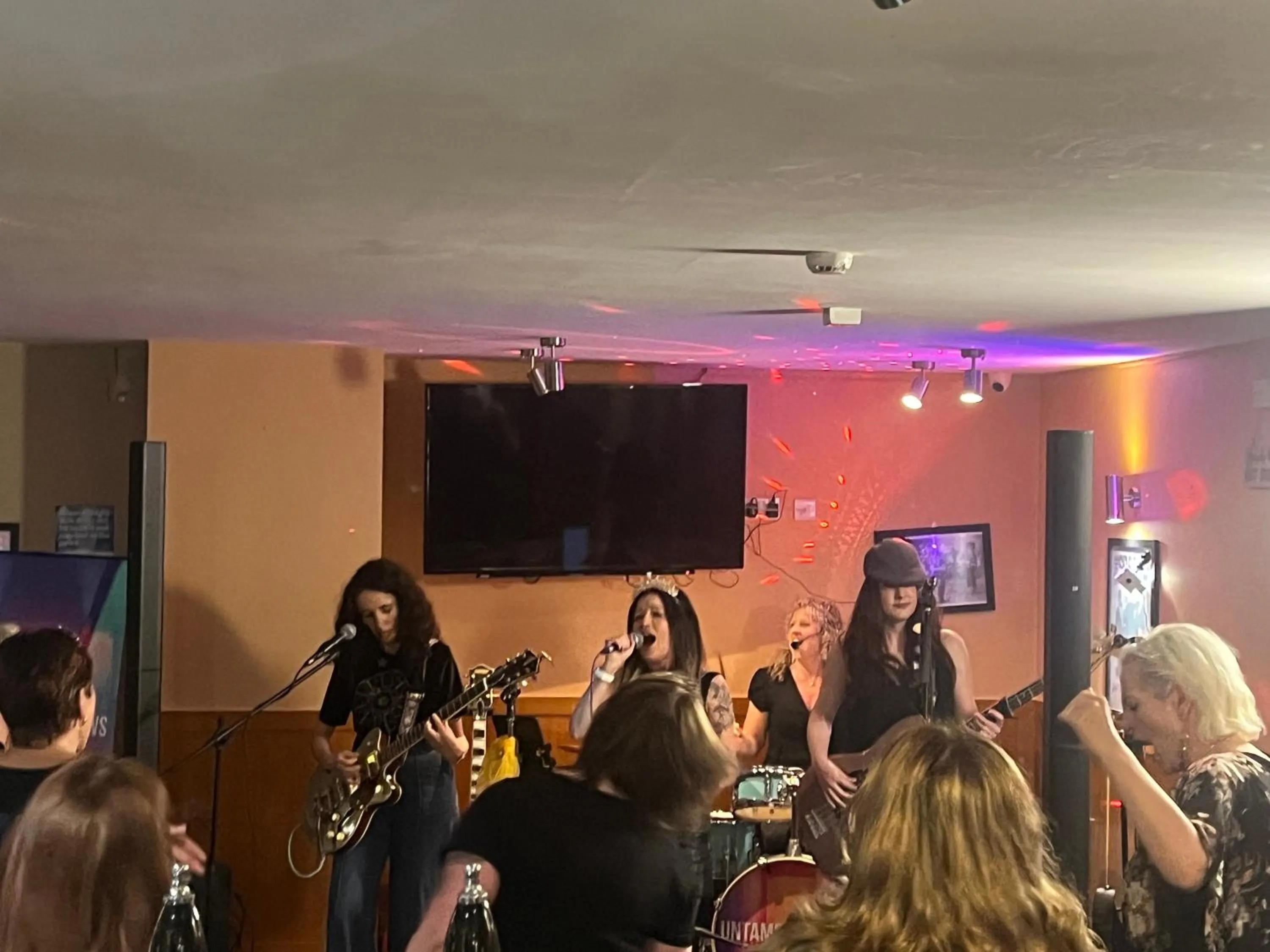 Entertainment in Tumbledown Hotel