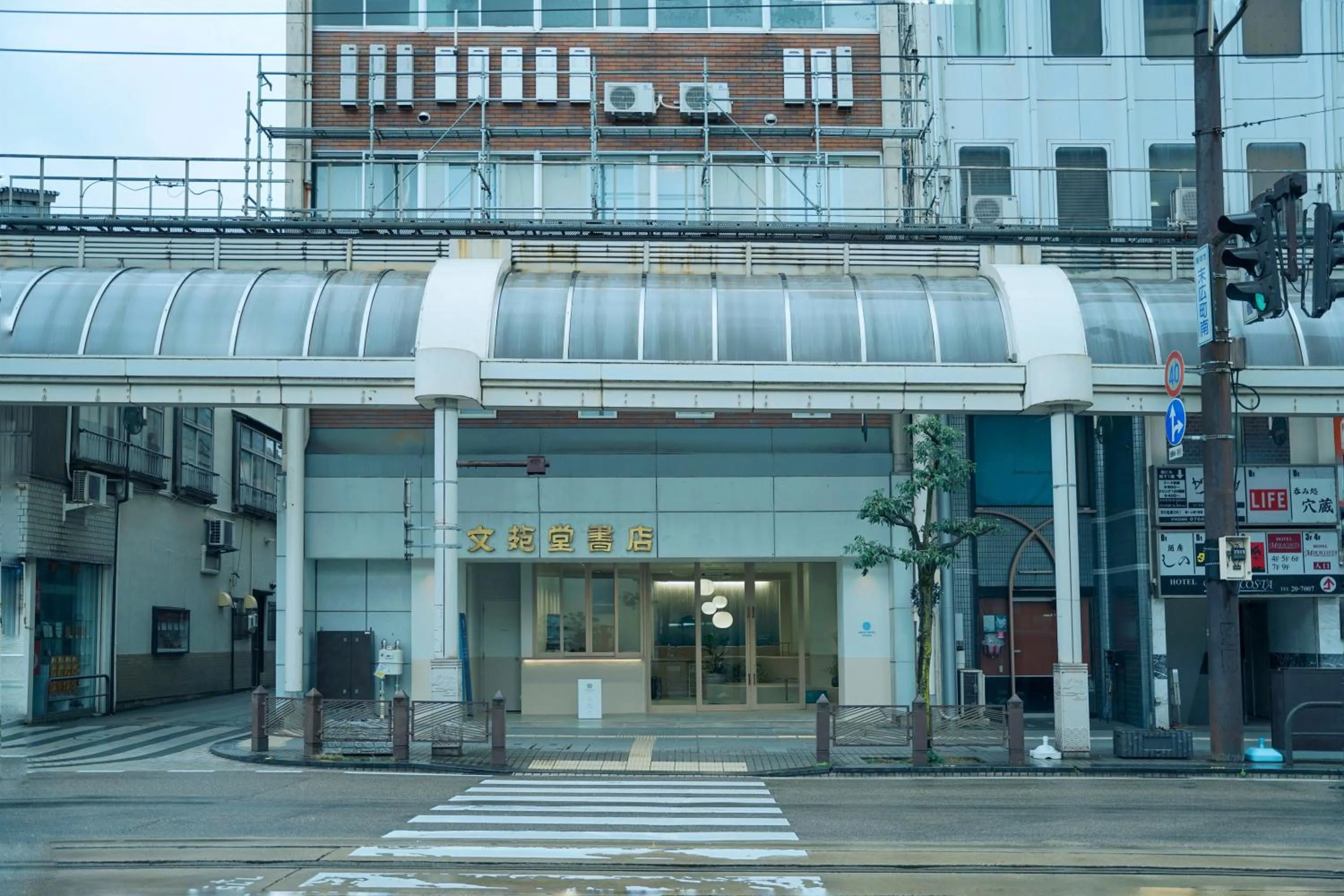 Facade/entrance in SEKAI HOTEL Takaoka