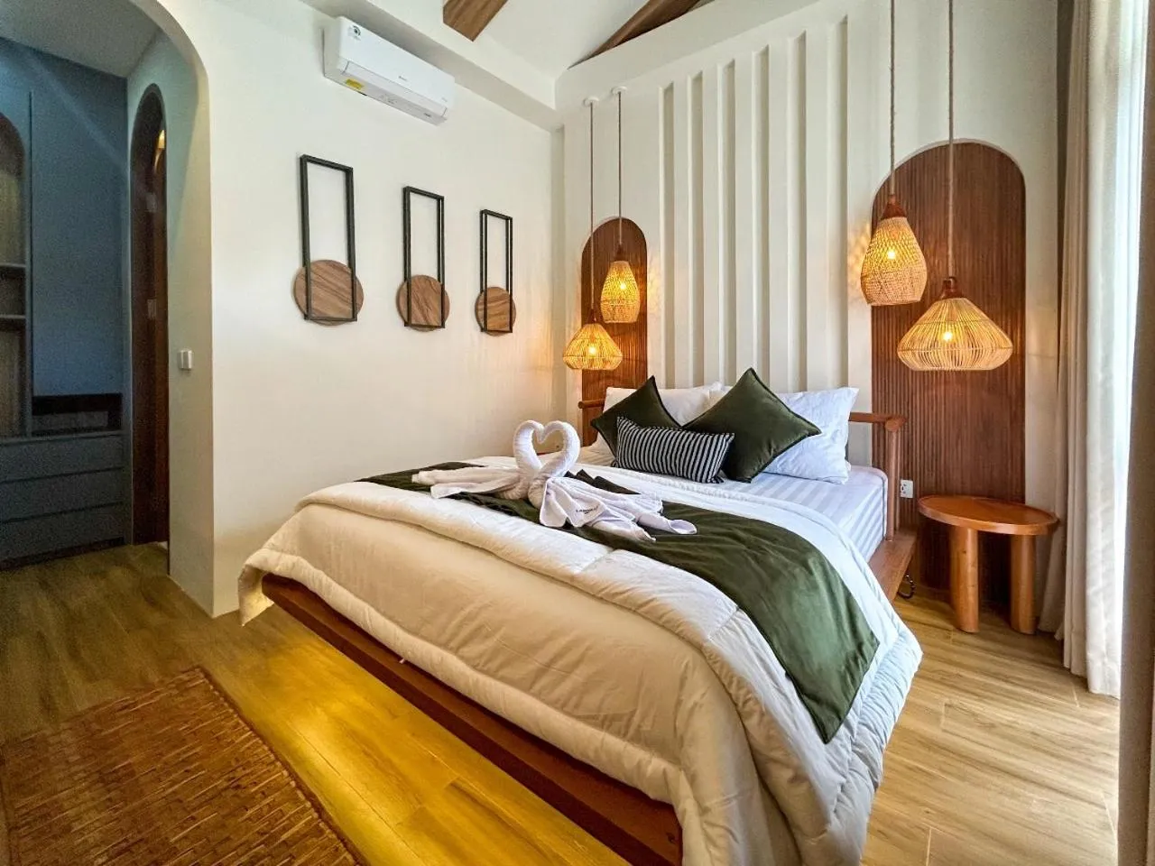 Bed in Landmark Villas