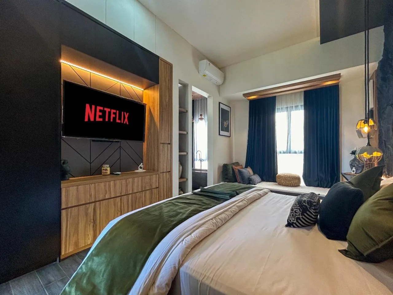 Bed in Landmark Villas