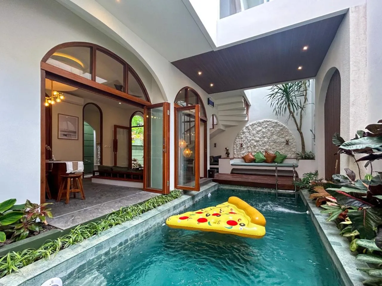 Garden in Landmark Villas