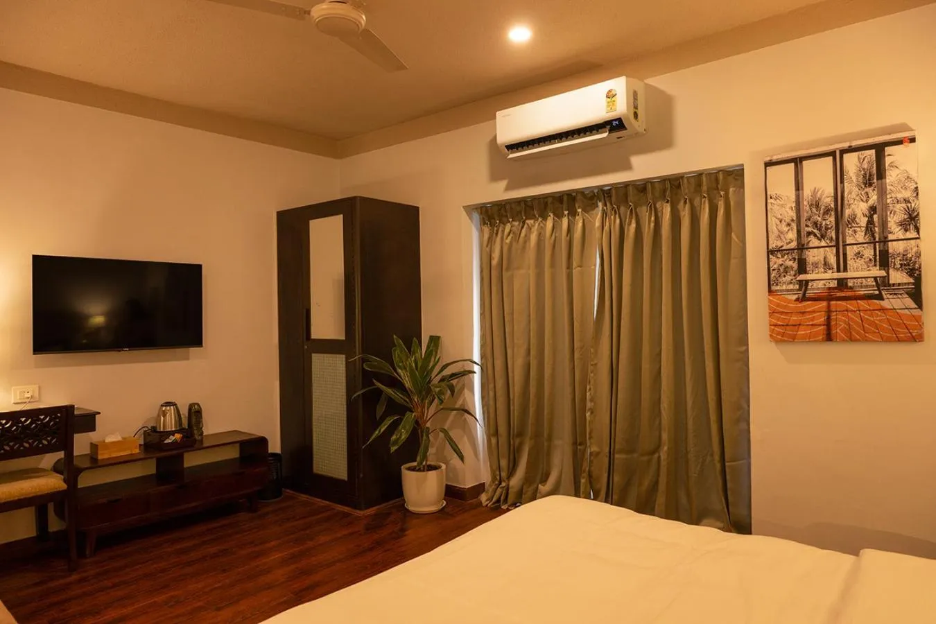air conditioner in Firebrick Boutique Residences - AMETHYST HOUSE