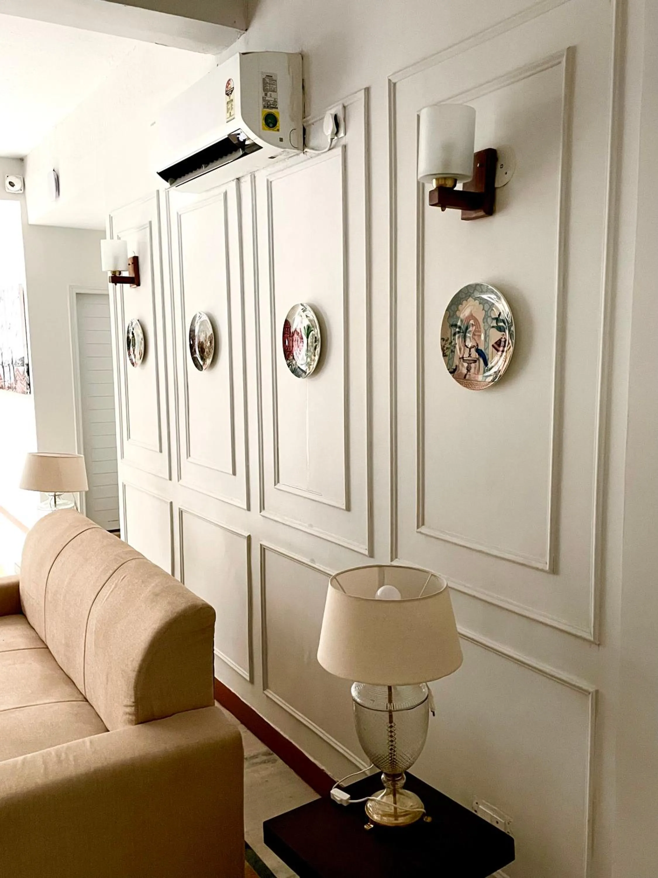 Communal lounge/ TV room in Firebrick Boutique Residences - AMETHYST HOUSE